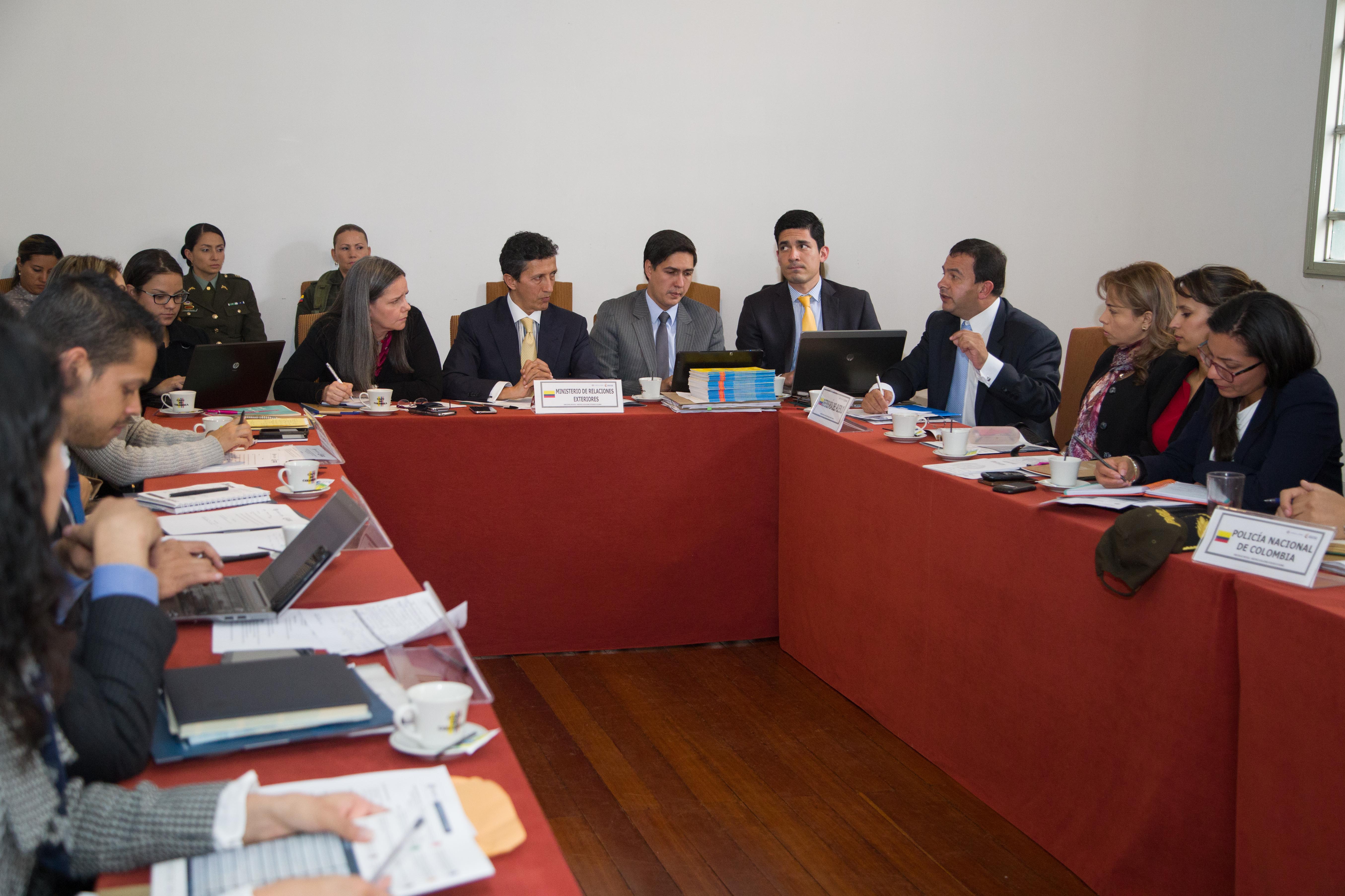 Cancillería lideró reunión interinstitucional para la revisión de procedimientos de localización de connacionales en el exterior 