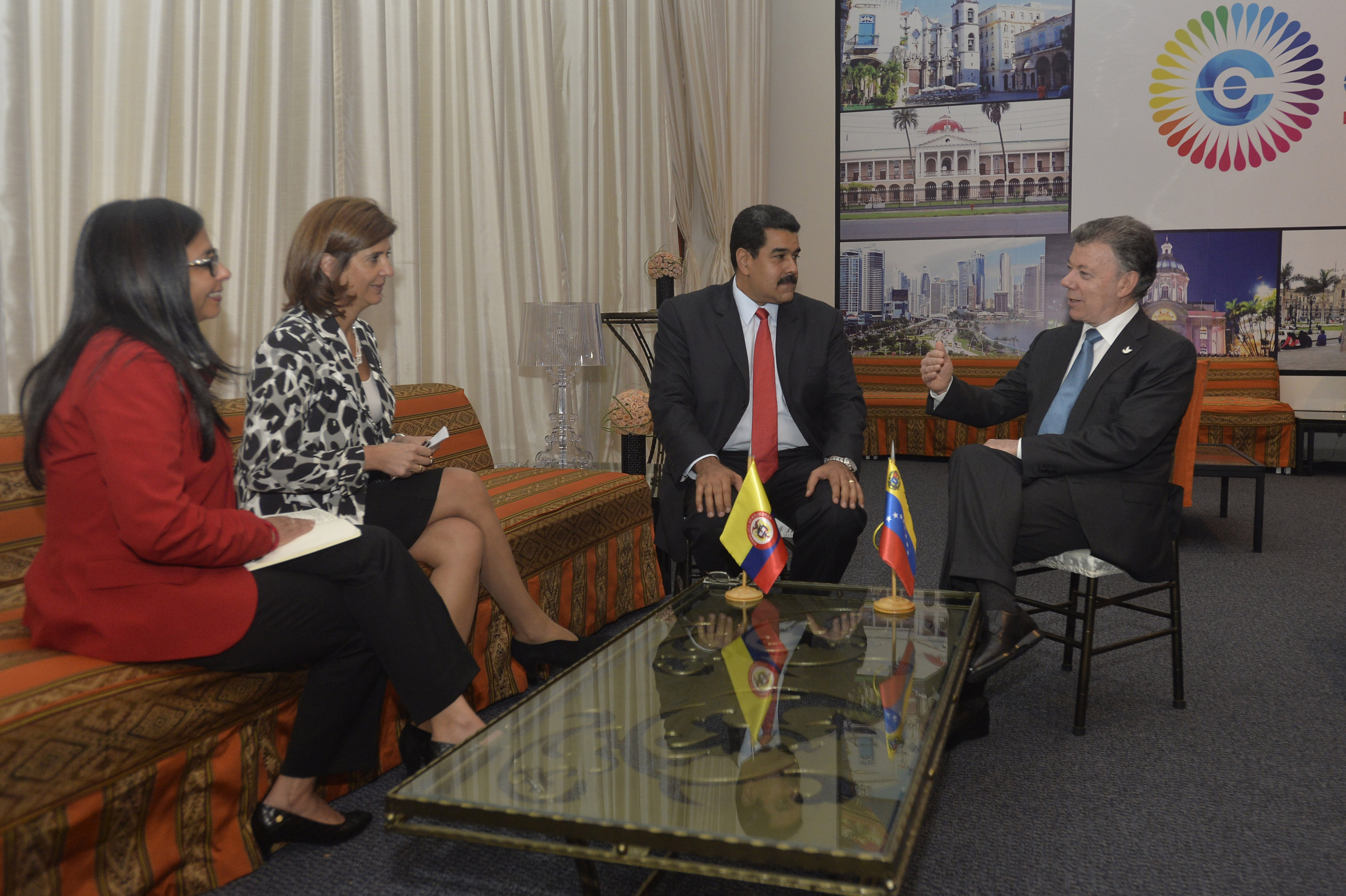 Alt Cumbre de Celac fue escenario de la conversación entre los Presidentes de Colombia y Venezuela sobre temas de interés para ambos países