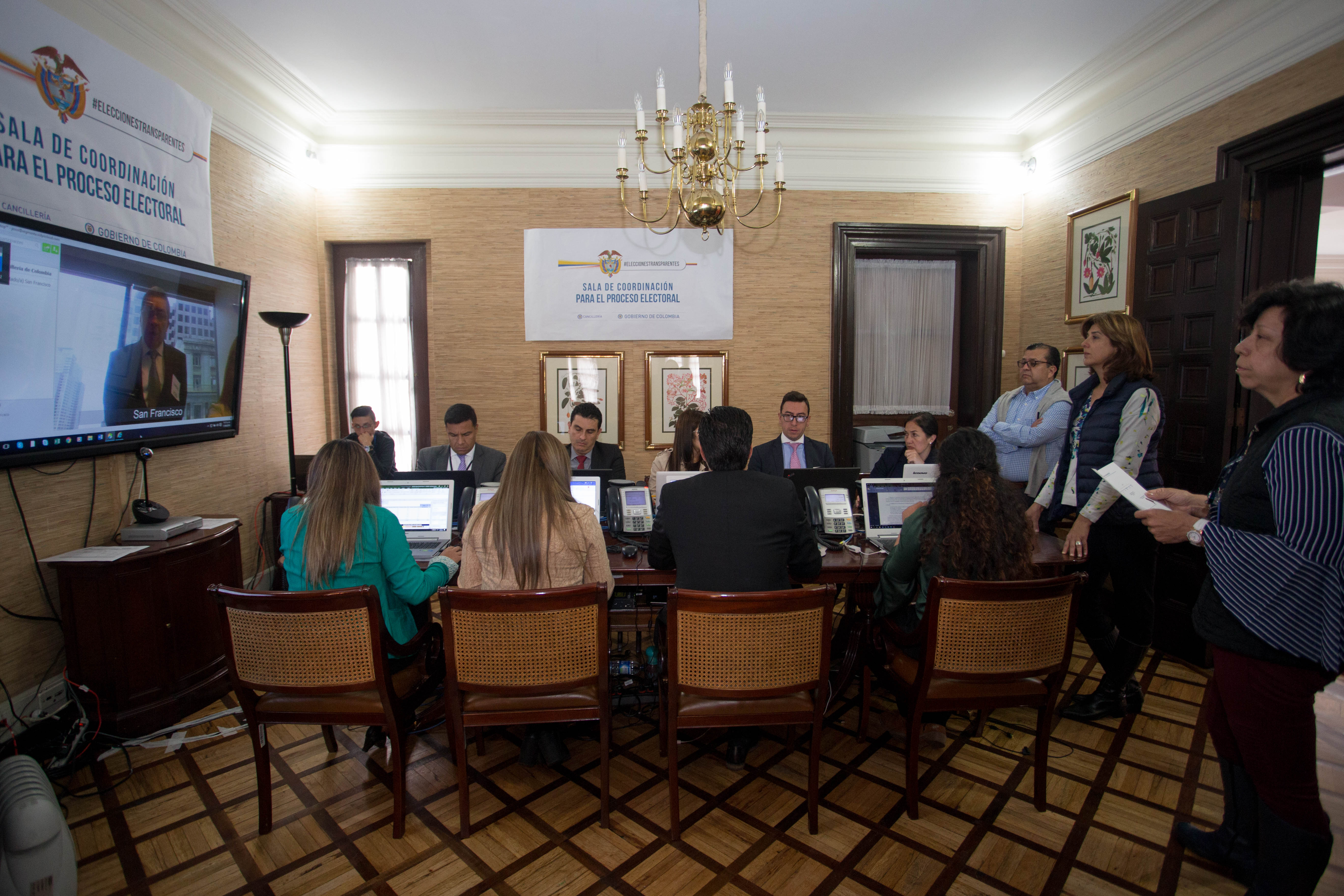 Canciller María Ángela Holguín presidió la Sala de Coordinación para el Proceso Electoral en el exterior 