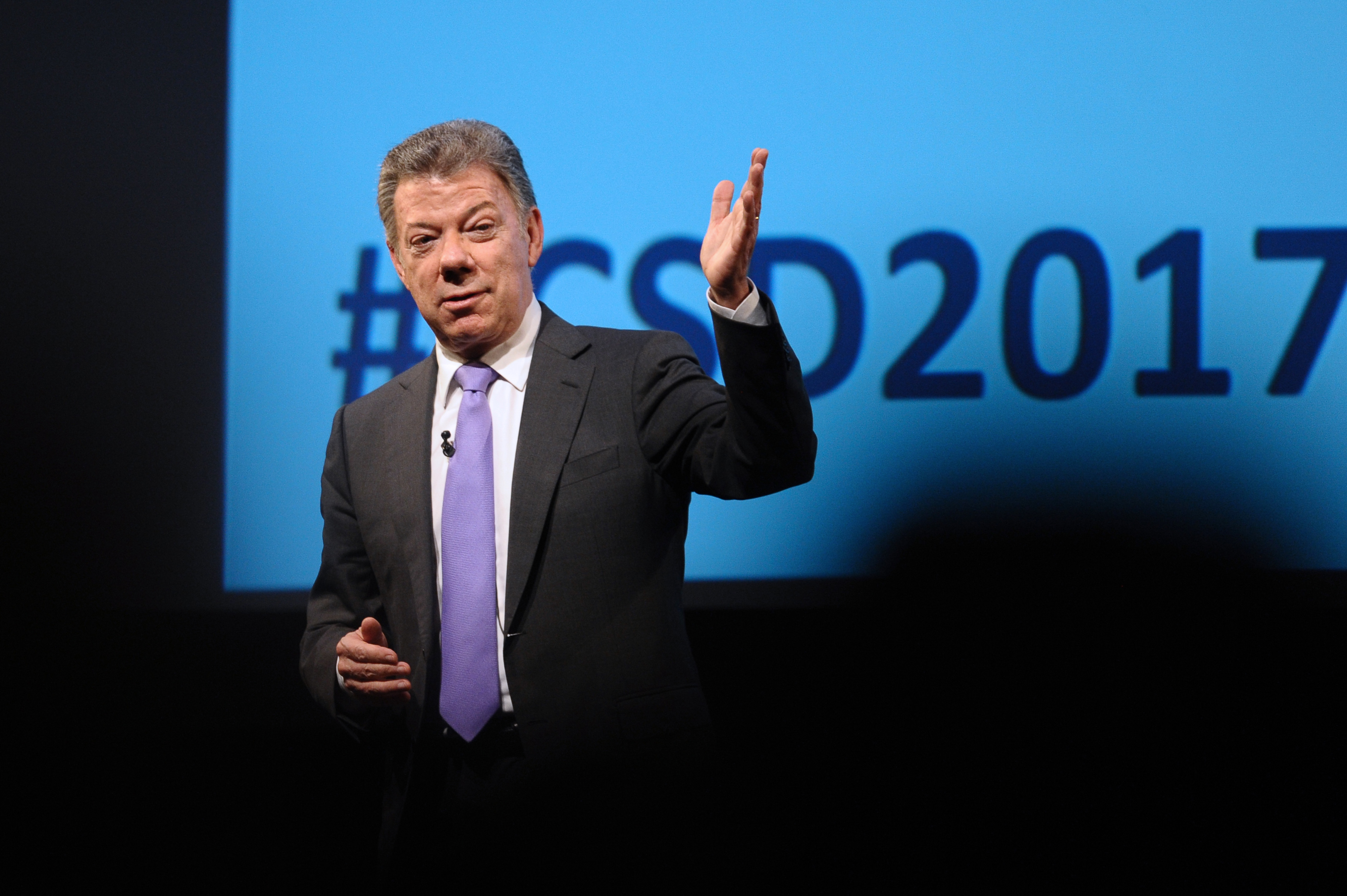 Una condición para poder cumplir con los objetivos de desarrollo sostenible, era detener la guerra en nuestro país: Presidente Santos durante la quinta conferencia en desarrollo sostenible