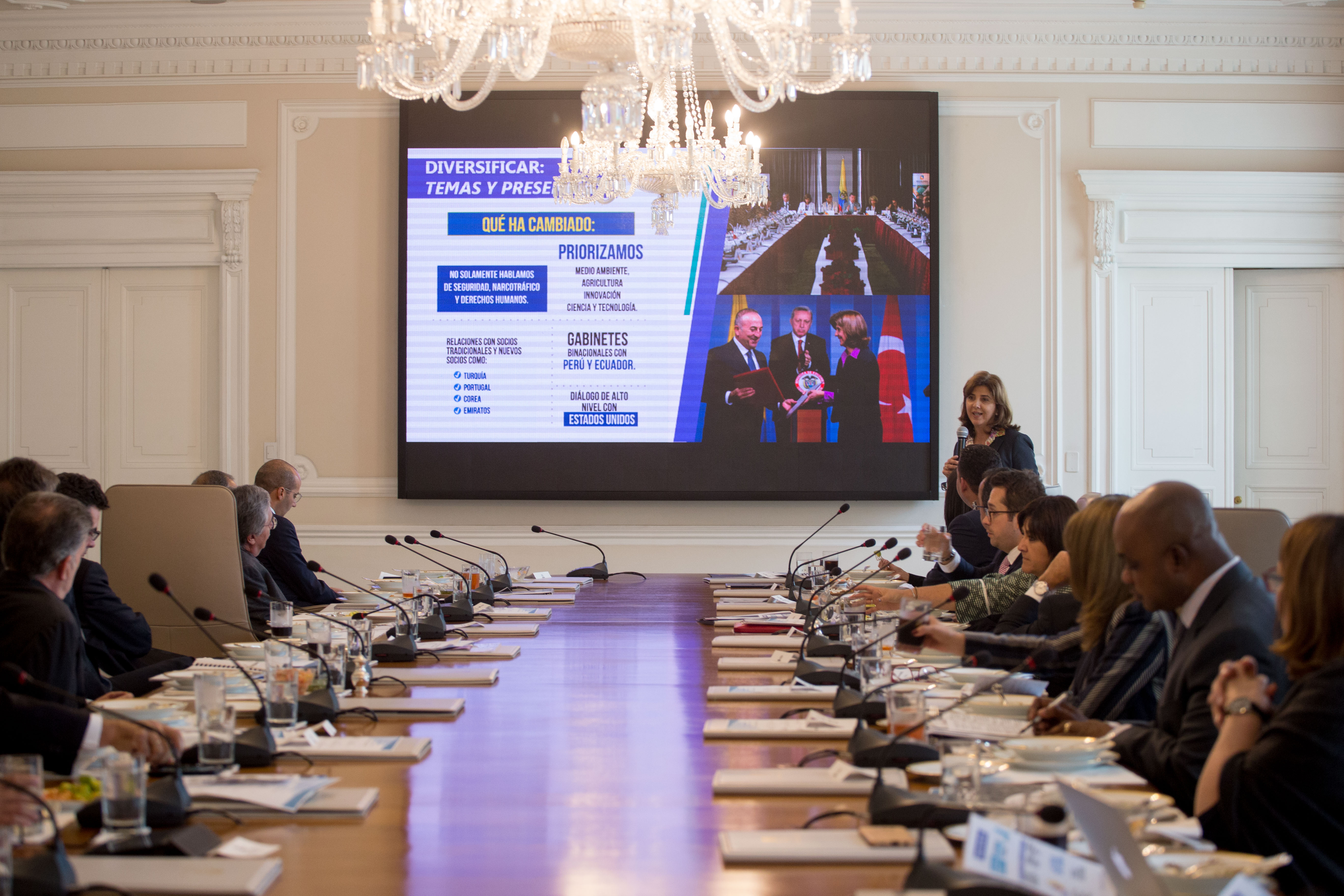 Canciller María Ángela Holguín presenta balance de sector de Relaciones Exteriores