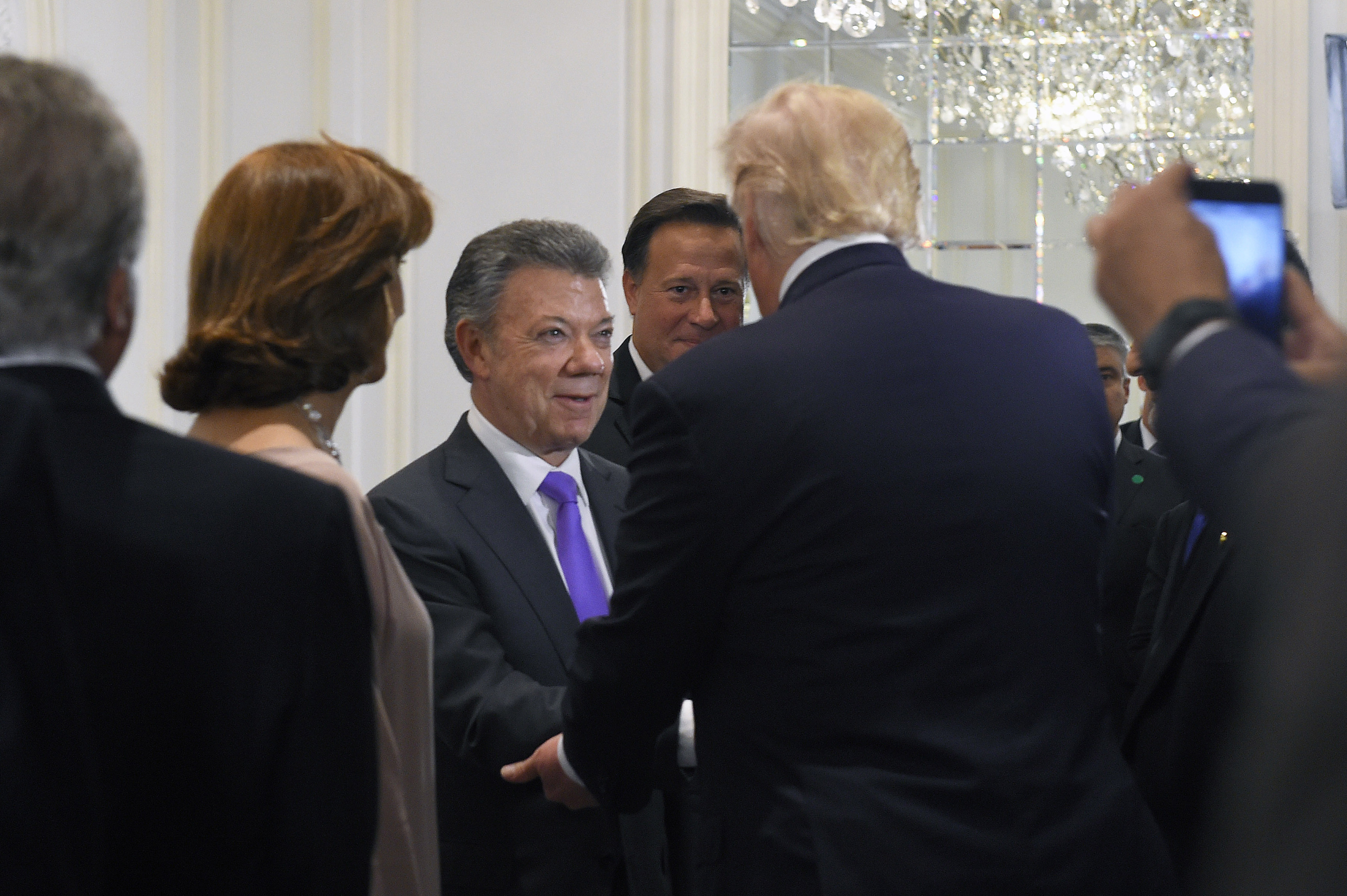 El Presidente Santos junto a la Canciller Holguín saludaron al Presidente de Estados Unidos en el marco de la Asamblea - Naciones Unidas