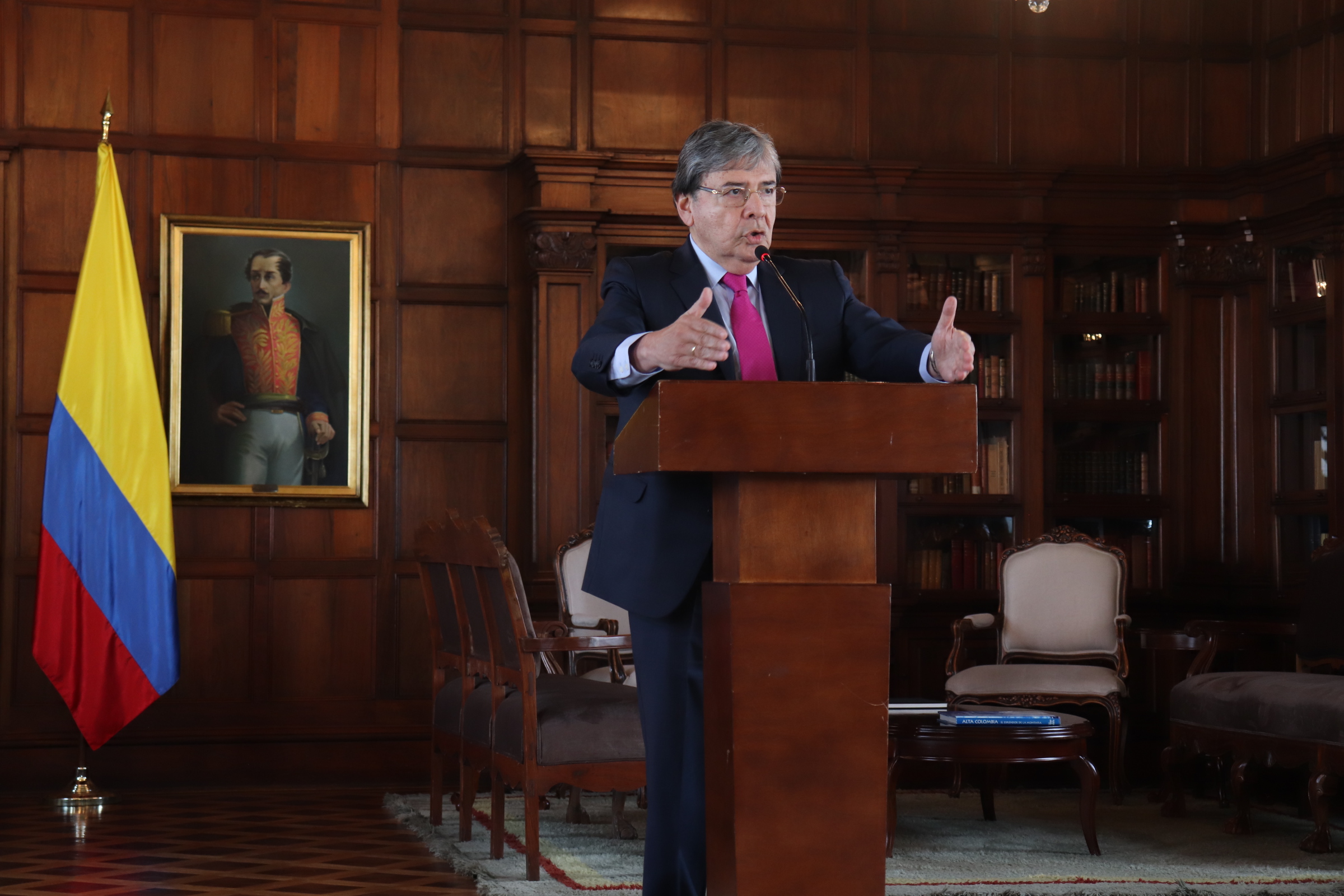 Colombia avanza en la concreción de medidas acordadas por el Grupo de Lima contra el régimen venezolano, dijo el Canciller de Colombia, Carlos Holmes Trujillo