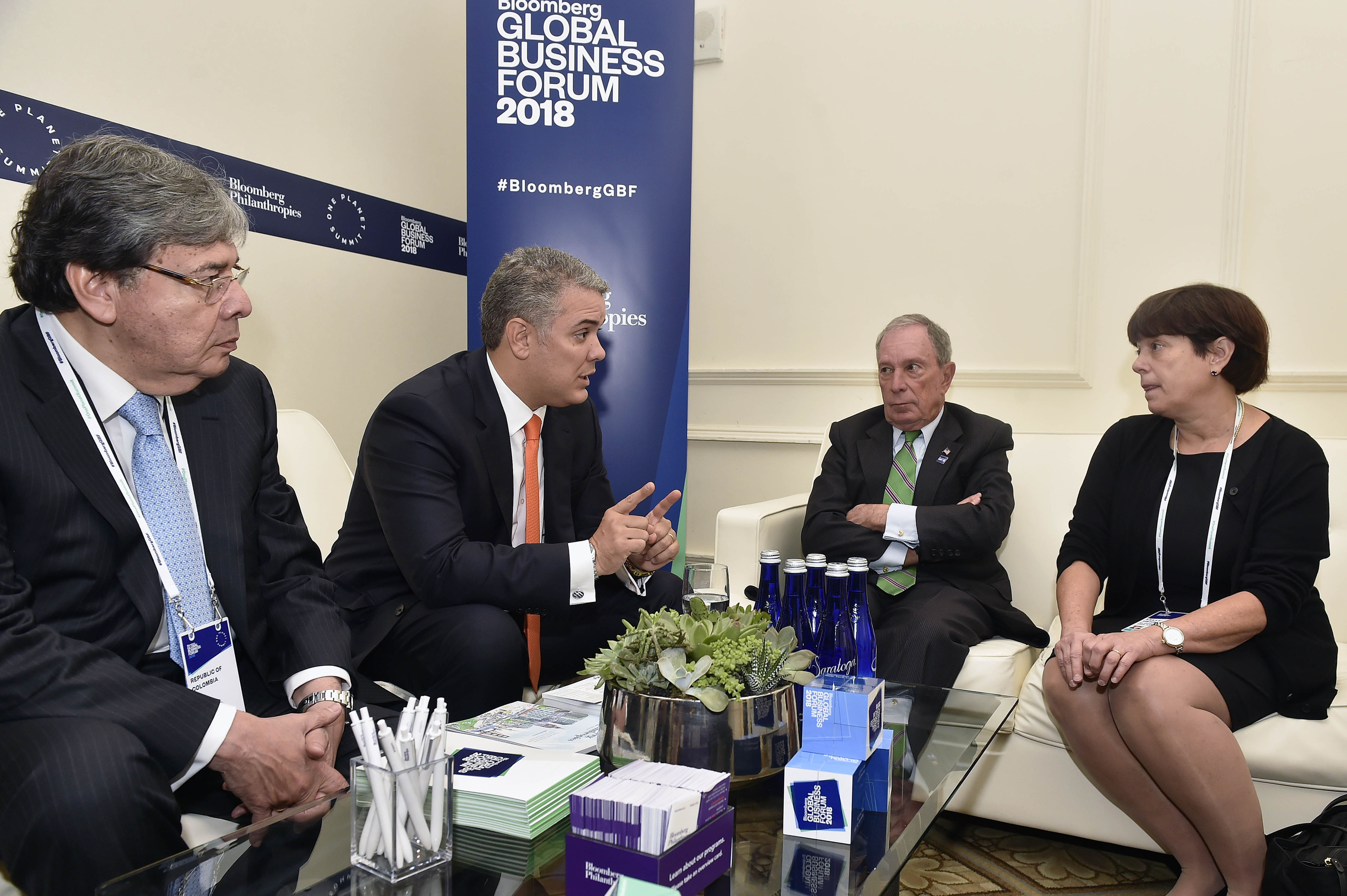 Presidente Iván Duque y Canciller Carlos Holmes Trujillo dialogaron con el exalcalde de Nueva York, Michael Bloomberg