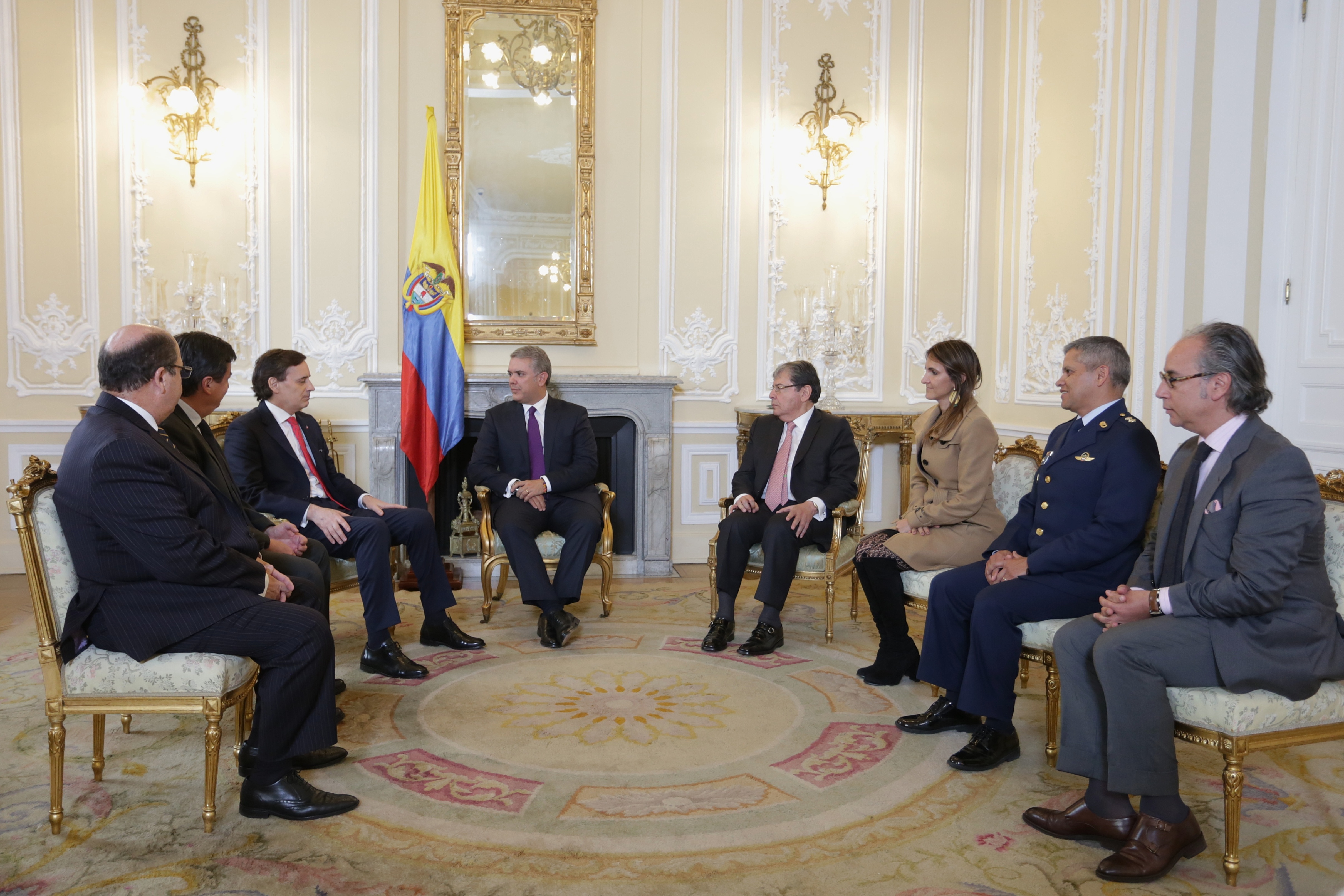 Presidente Iván Duque recibió las cartas credenciales del Embajador de Chile en Colombia, Ricardo Hernández