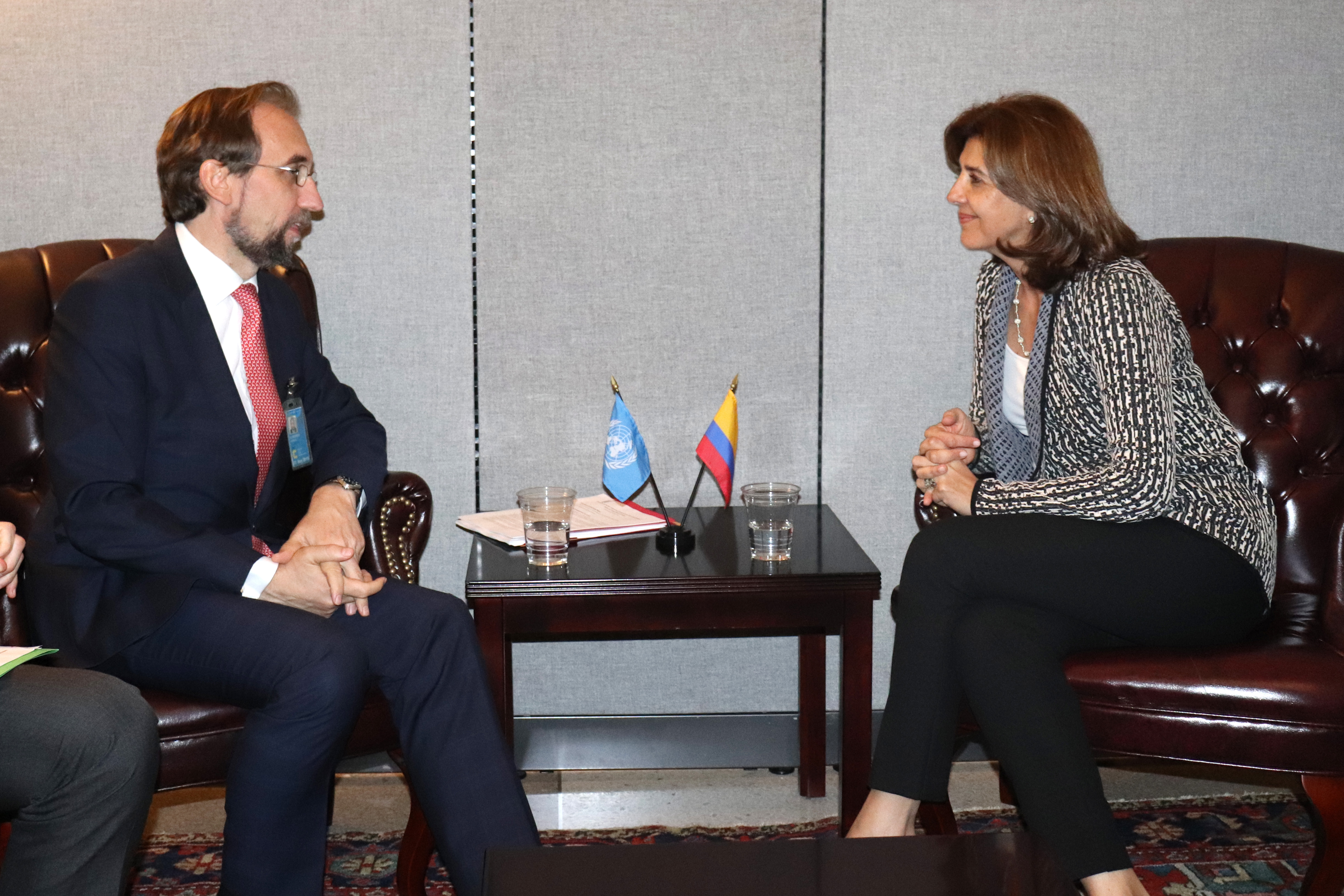 Canciller María Ángela Holguín sostuvo una reunión bilateral con el Alto Comisionado para los Derechos Humanos