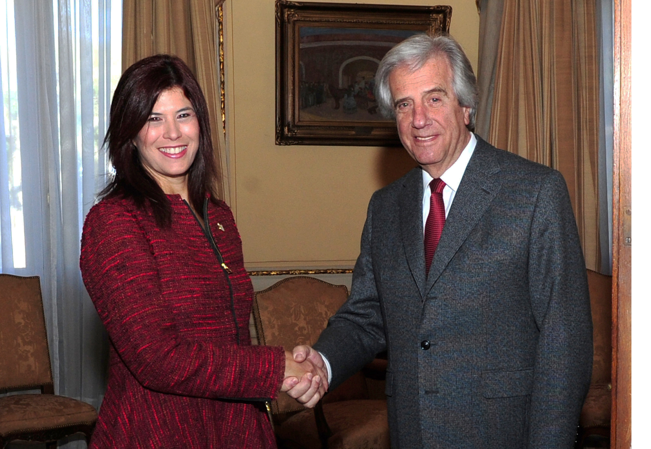 La Embajadora de Colombia en Uruguay, Natalia Abello Vives, presentó sus cartas credenciales ante el Presidente Tabaré Vázquez