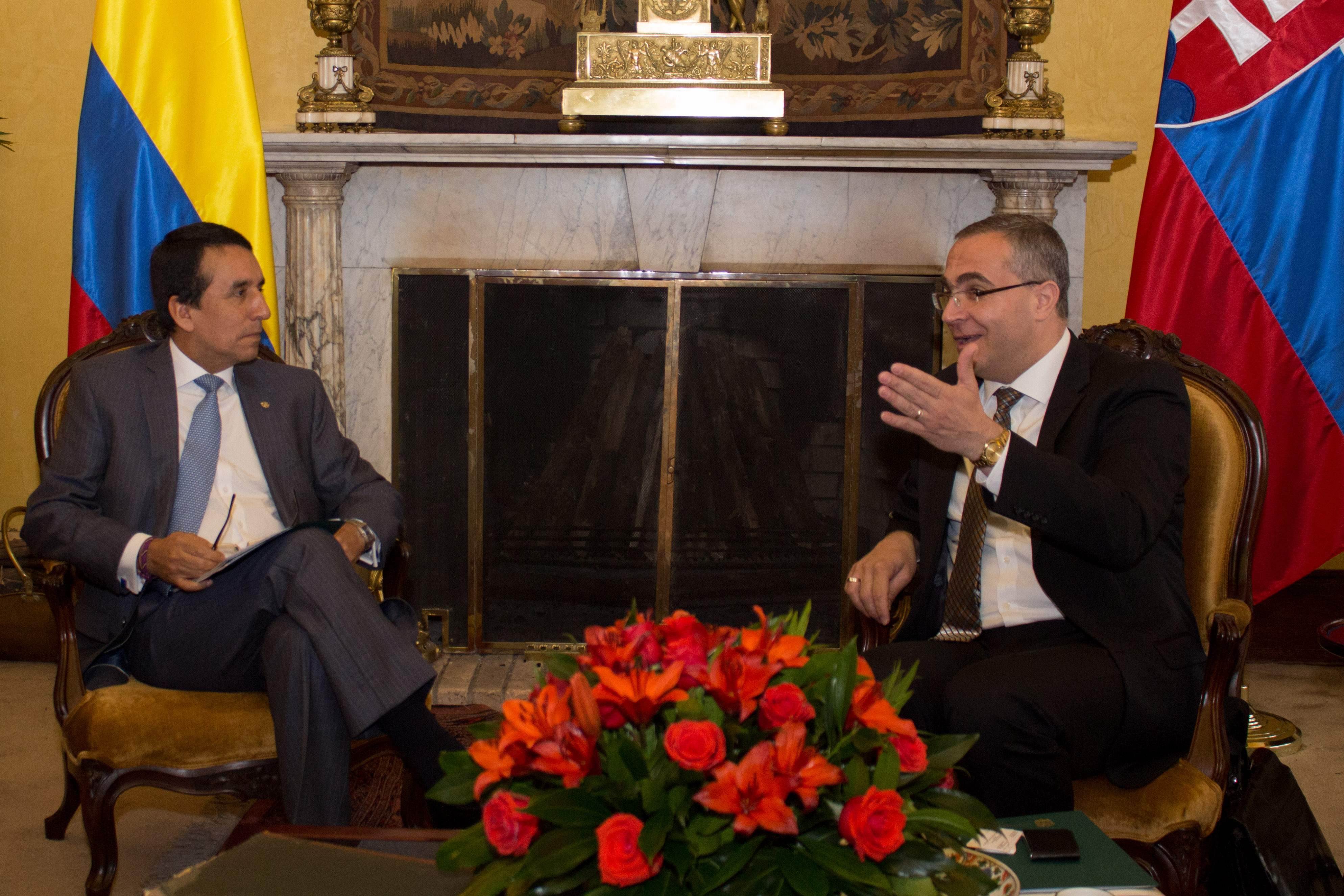 Eslovaquia visitó la Cancillería colombiana para desarrollar reunión