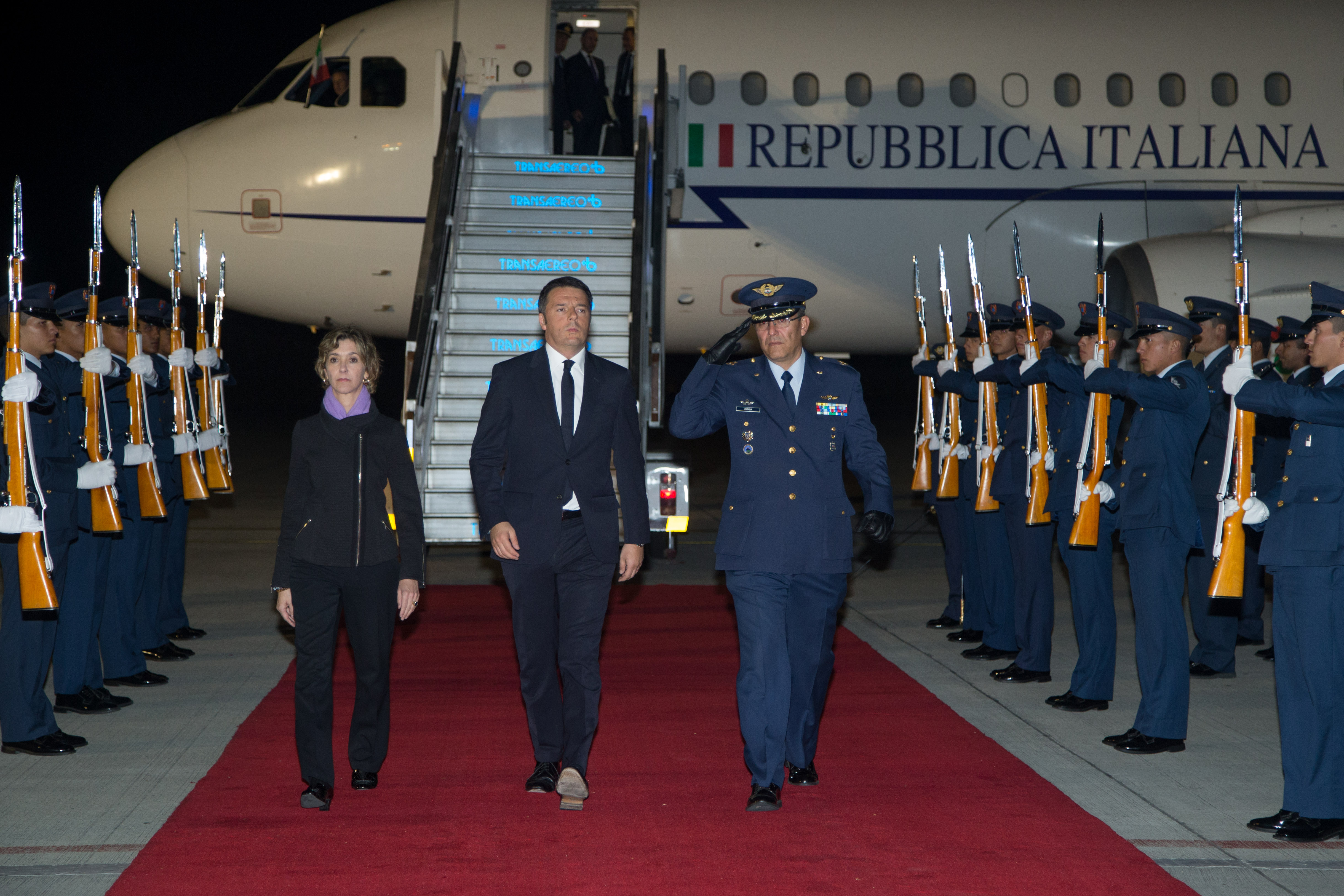 Viceministra de Relaciones Exteriores recibió al Presidente del Consejo de Ministros de la República Italiana, Matteo Renzi