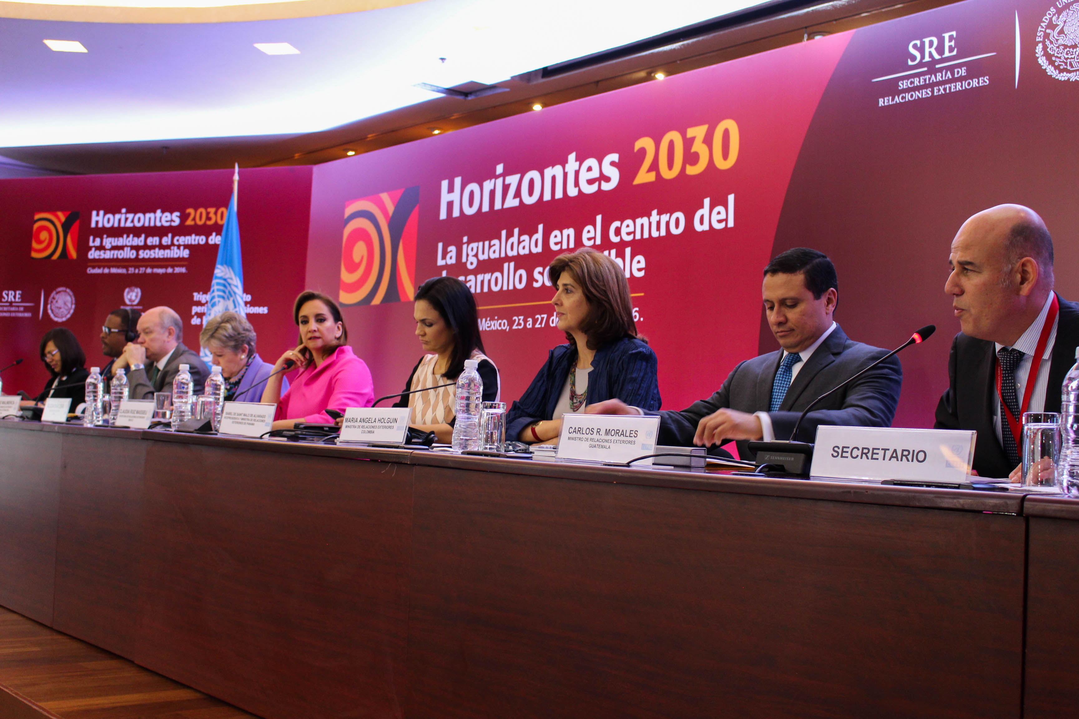 Canciller María Ángela Holguín participa diálogo de Cancilleres y Altas Autoridades en el trigésimo sexto período de sesiones de la Cepal 