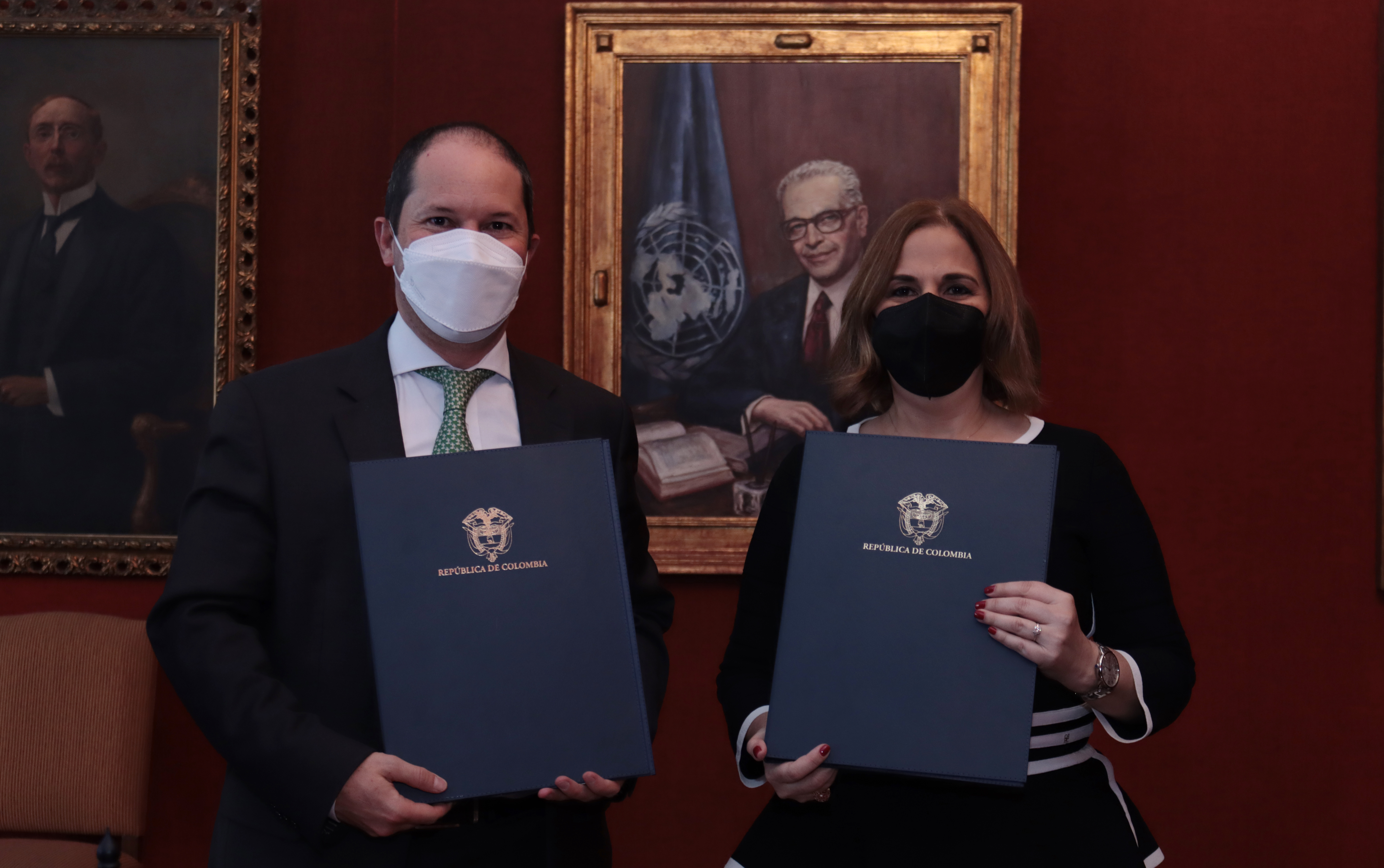 Autoridades migratorias de Colombia y Panamá suscribieron Memorando de Entendimiento de Cooperación sobre Flujos Migratorios Irregulares entre ambos países