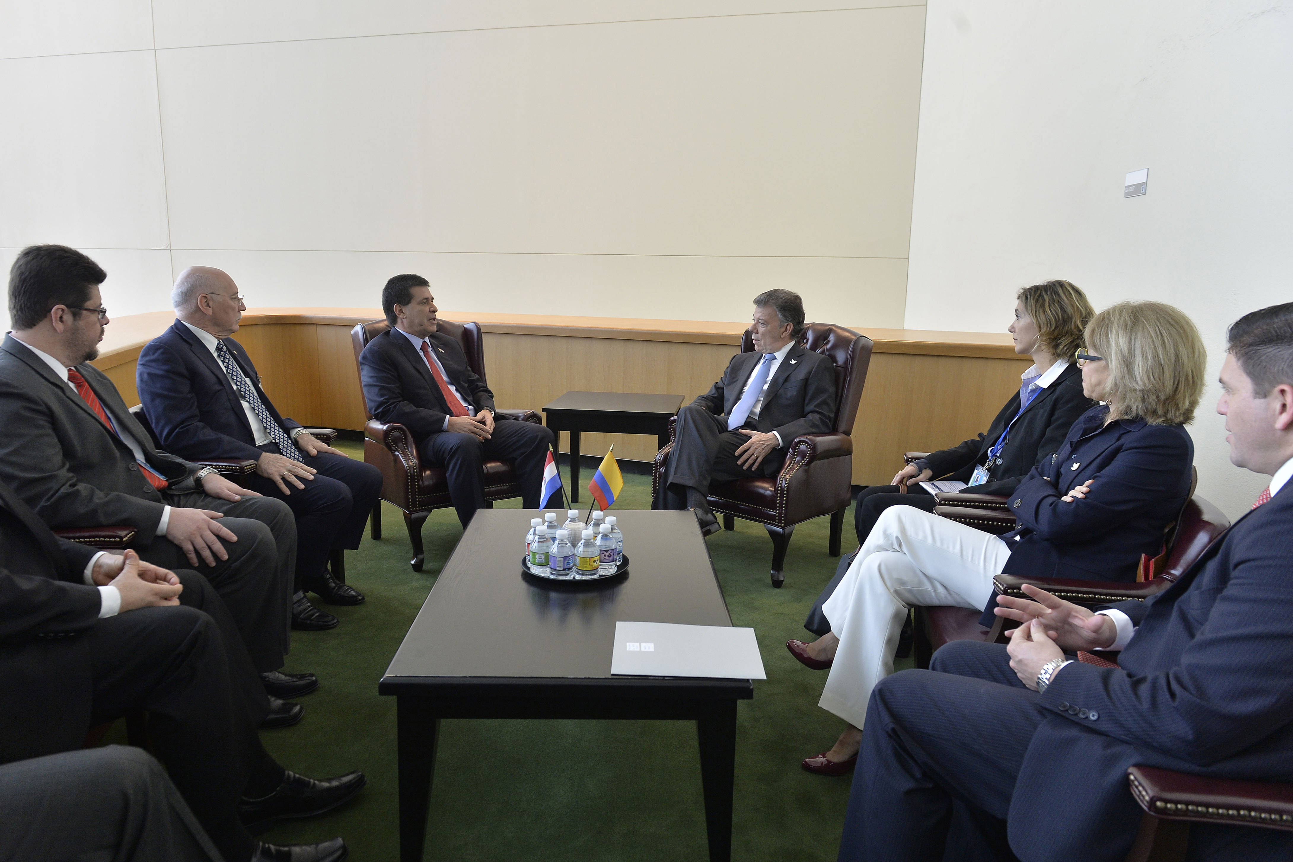 La Viceministra de Relaciones Exteriores, Patti Londoño, acompañó al Presidente Juan Manuel Santos en la reunión bilateral que sostuvo con el Presidente de Paraguay, Horacio Cartes