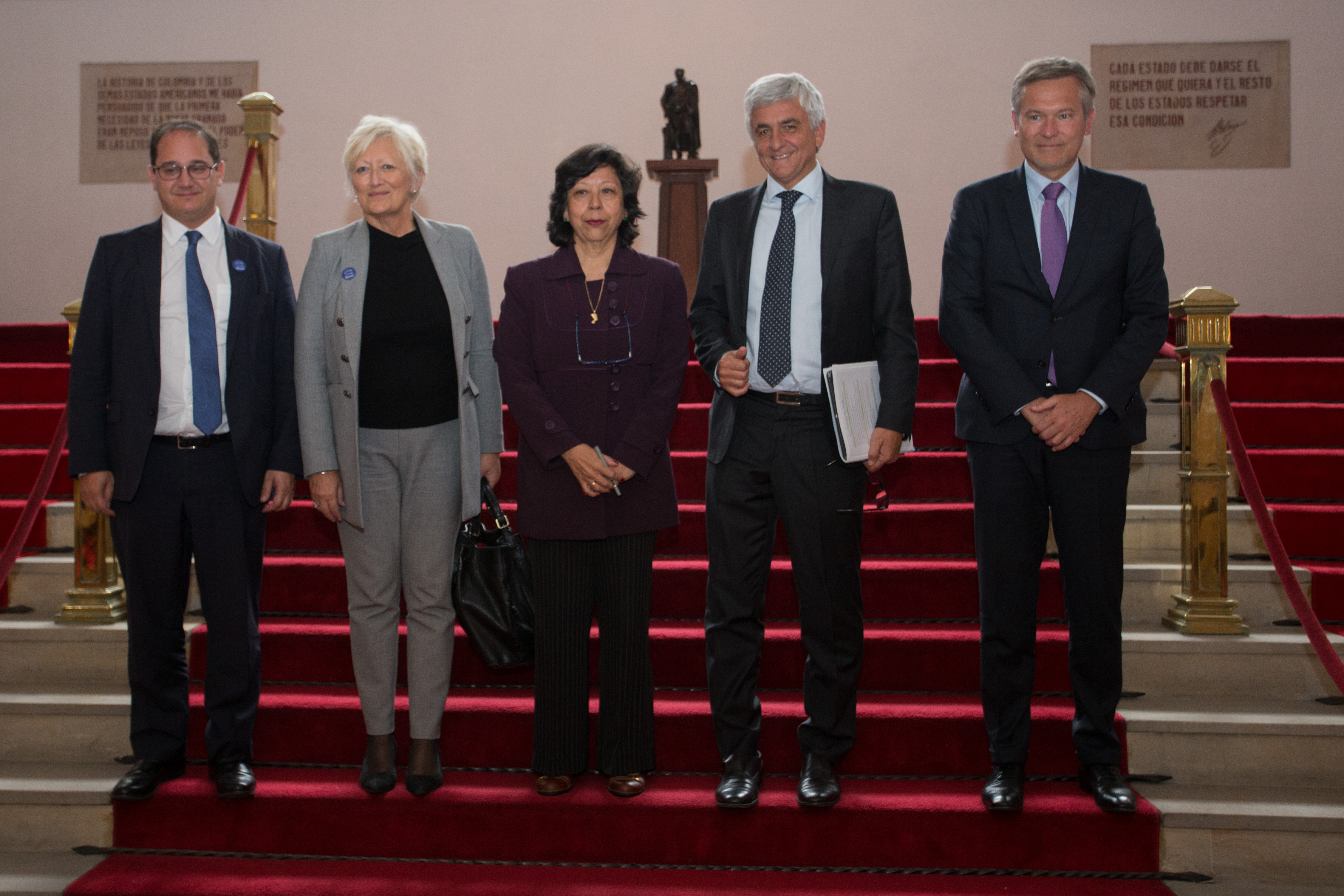 Viceministra de Relaciones Exteriores se reunió con el Presidente de la Región de Normandía de la República francesa