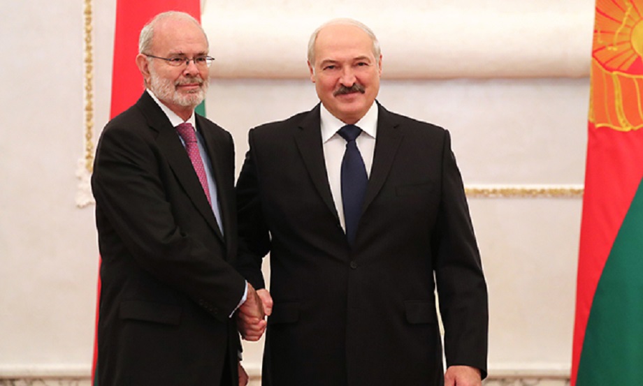 Embajador de Colombia en Rusia entregó cartas credenciales al Presidente de Belarús