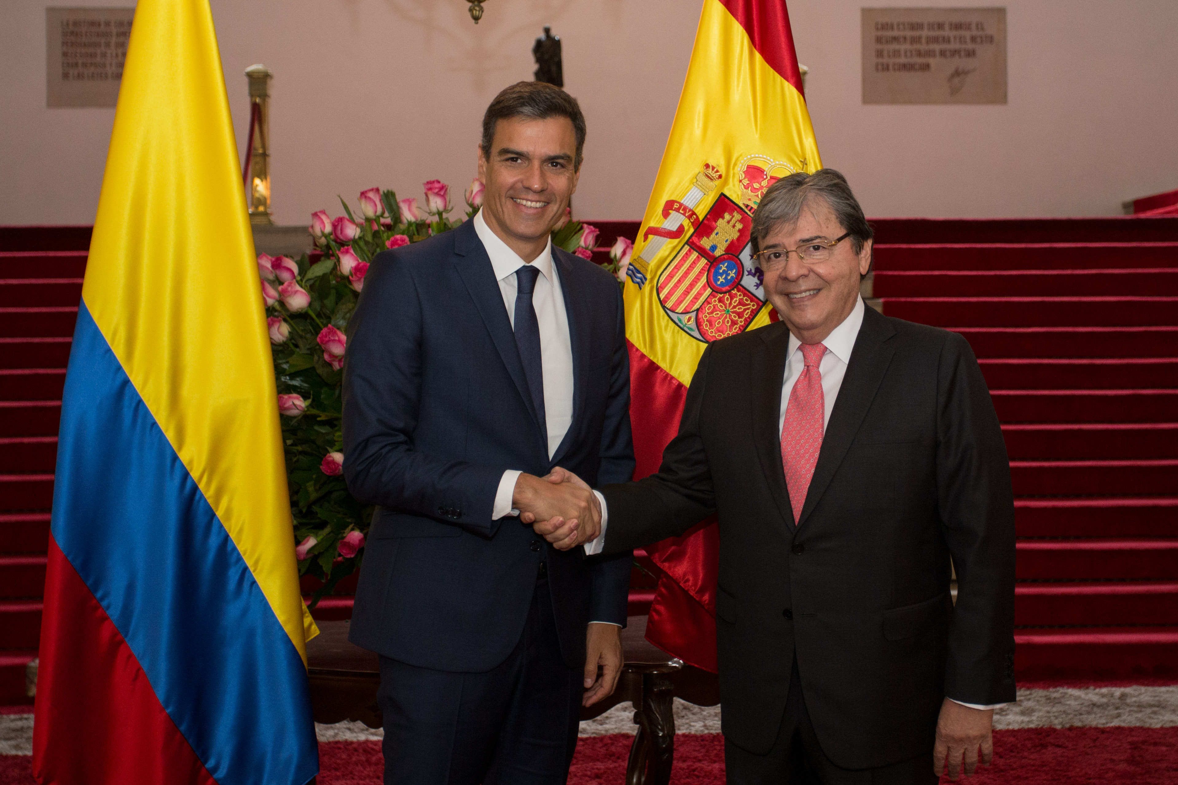 El Canciller Carlos Holmes Trujillo recibió al Presidente del Gobierno de España en el Palacio de San Carlos 