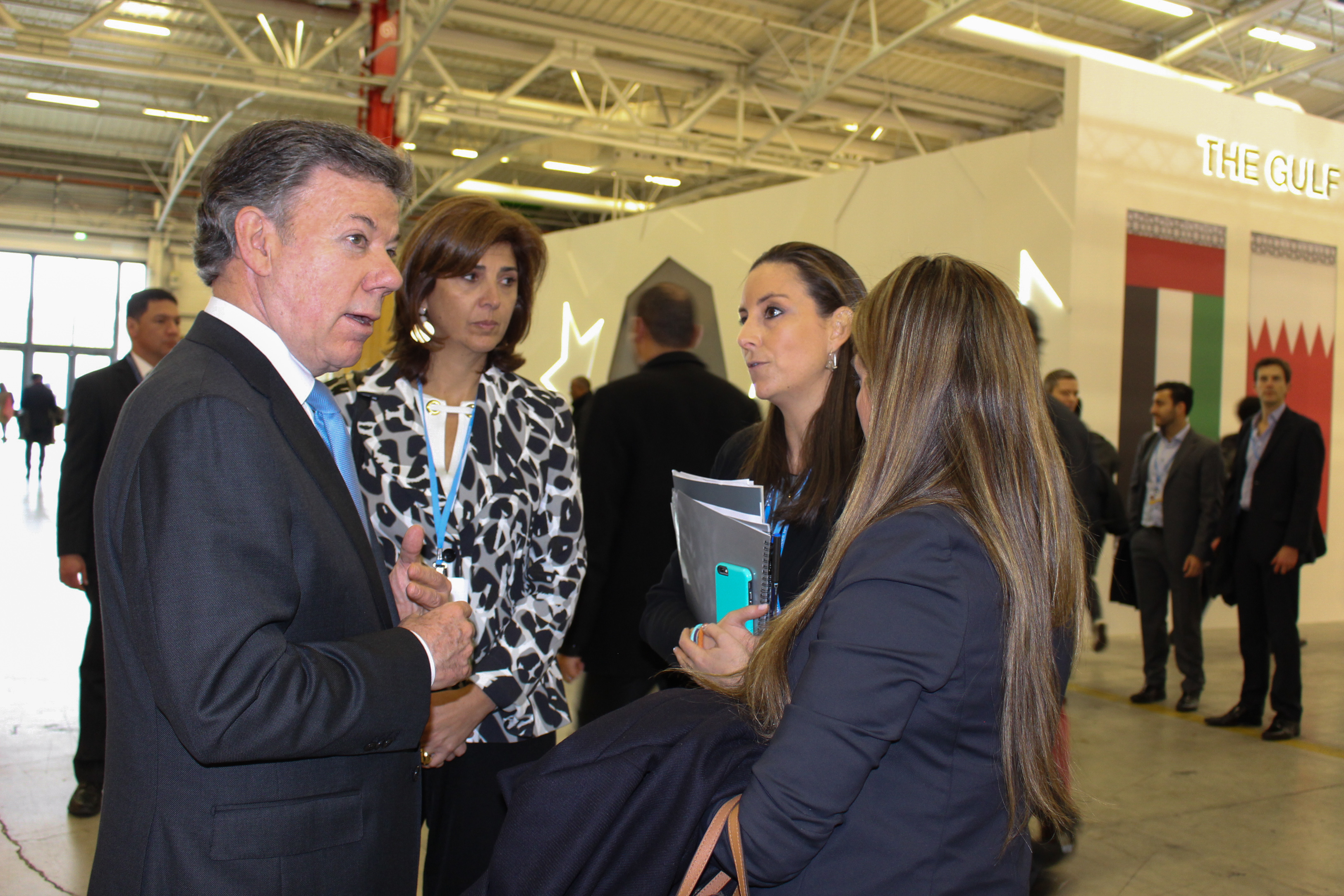 Presidente Santos, junto con la Canciller María Ángela Holguín, participó en la Cumbre Mundial de Cambio Climático COP21 en París