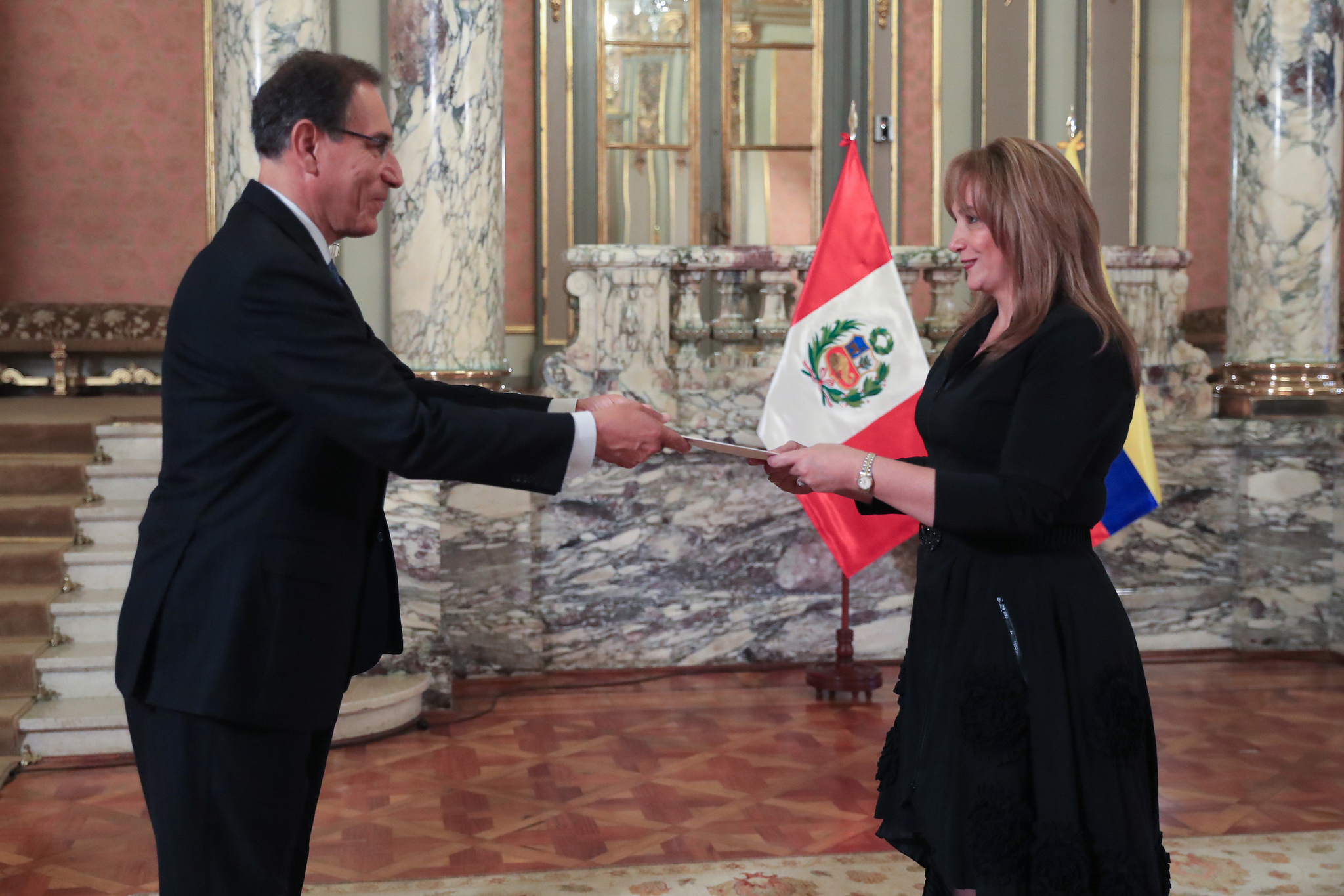 La nueva Embajadora de Colombia en el Perú, Maria Claudia Mosquera Jaramillo, presentó cartas credenciales al Presidente Martín Vizcarra Cornejo