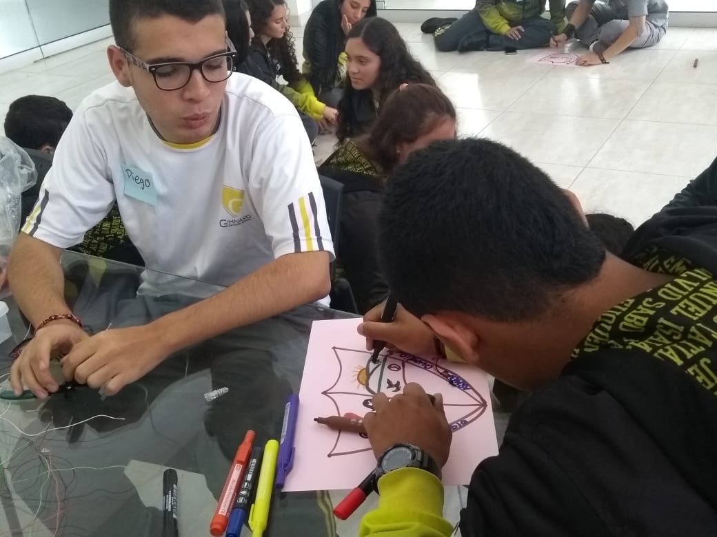 Decenas de líderes sociales, estudiantes y personas con discapacidad en el Eje Cafetero aprendieron cómo se emprende un proyecto migratorio en condiciones regulares
