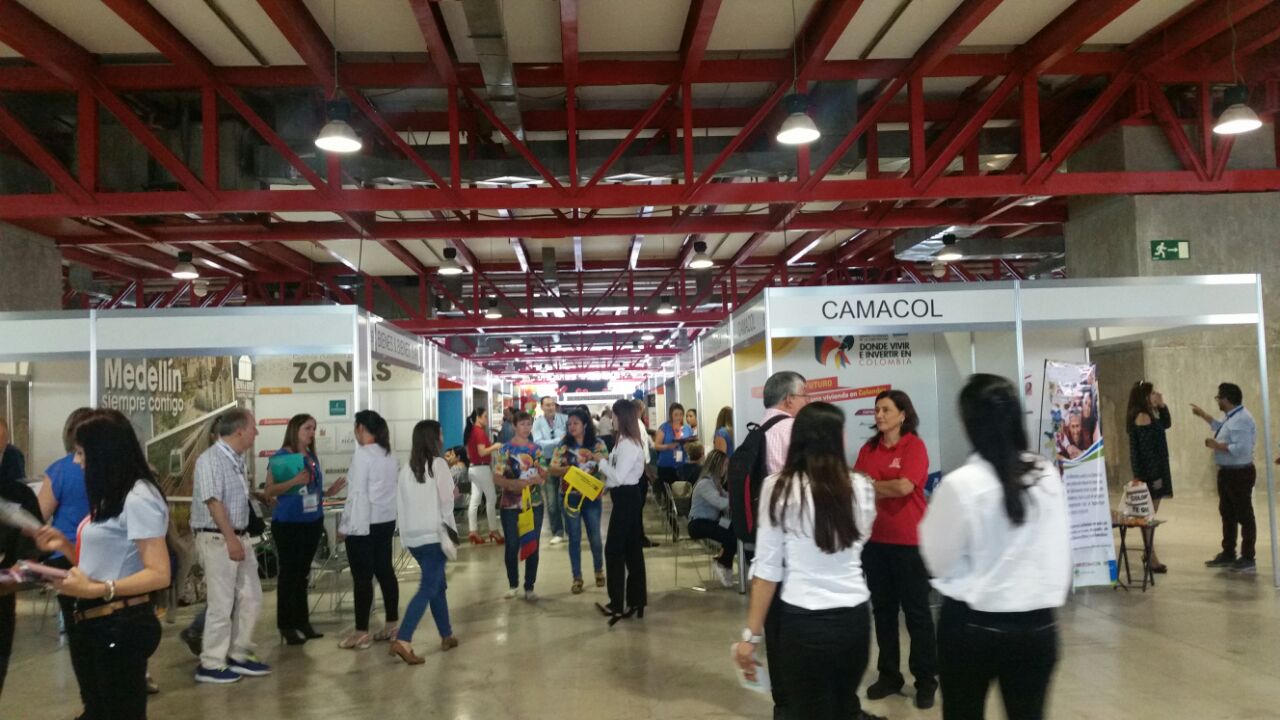 Configurar 9 mil personas asistieron a la Segunda Feria de Servicios para colombianos en Madrid, España