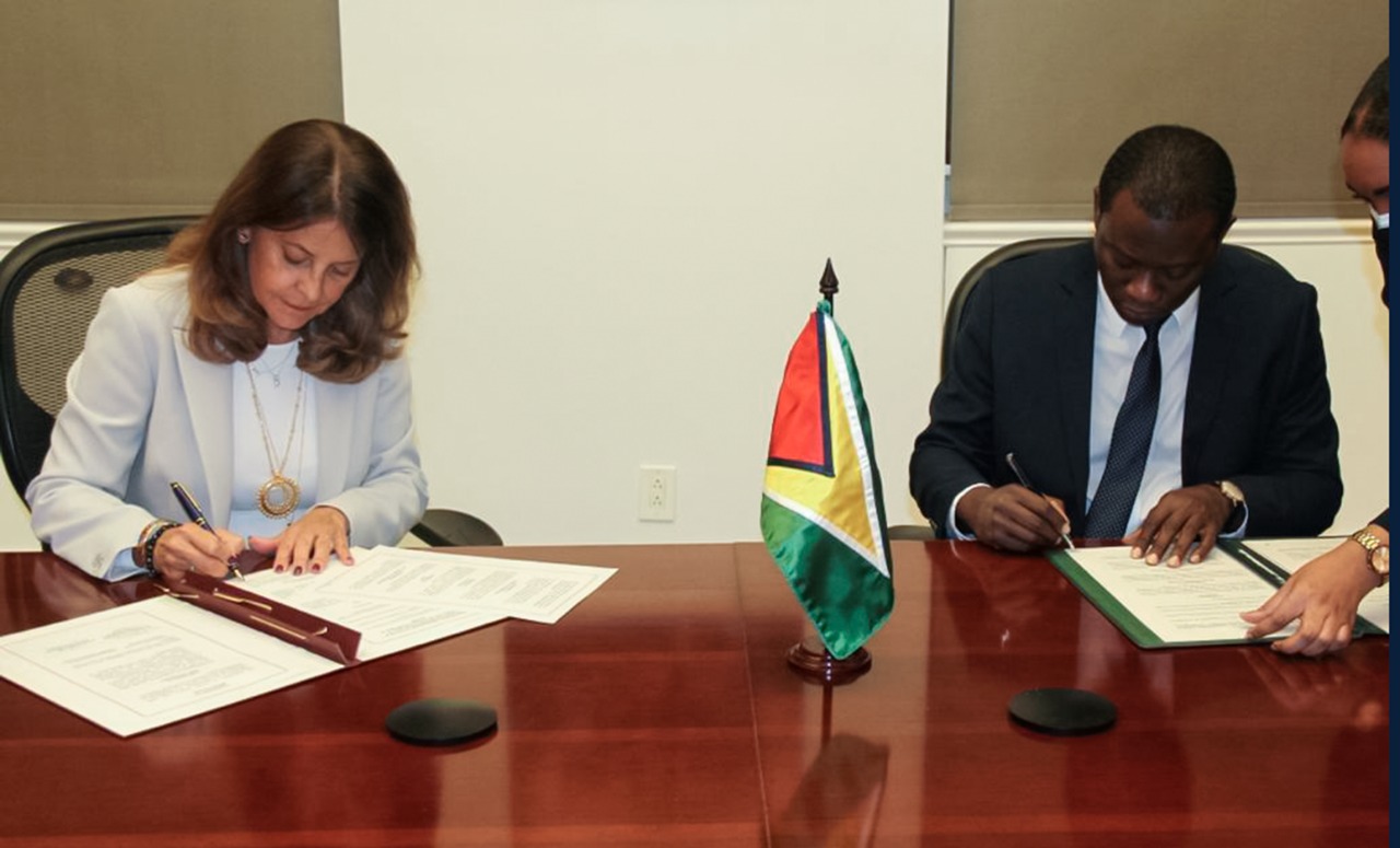 Colombia y Guyana suscriben acuerdo de cooperación técnica