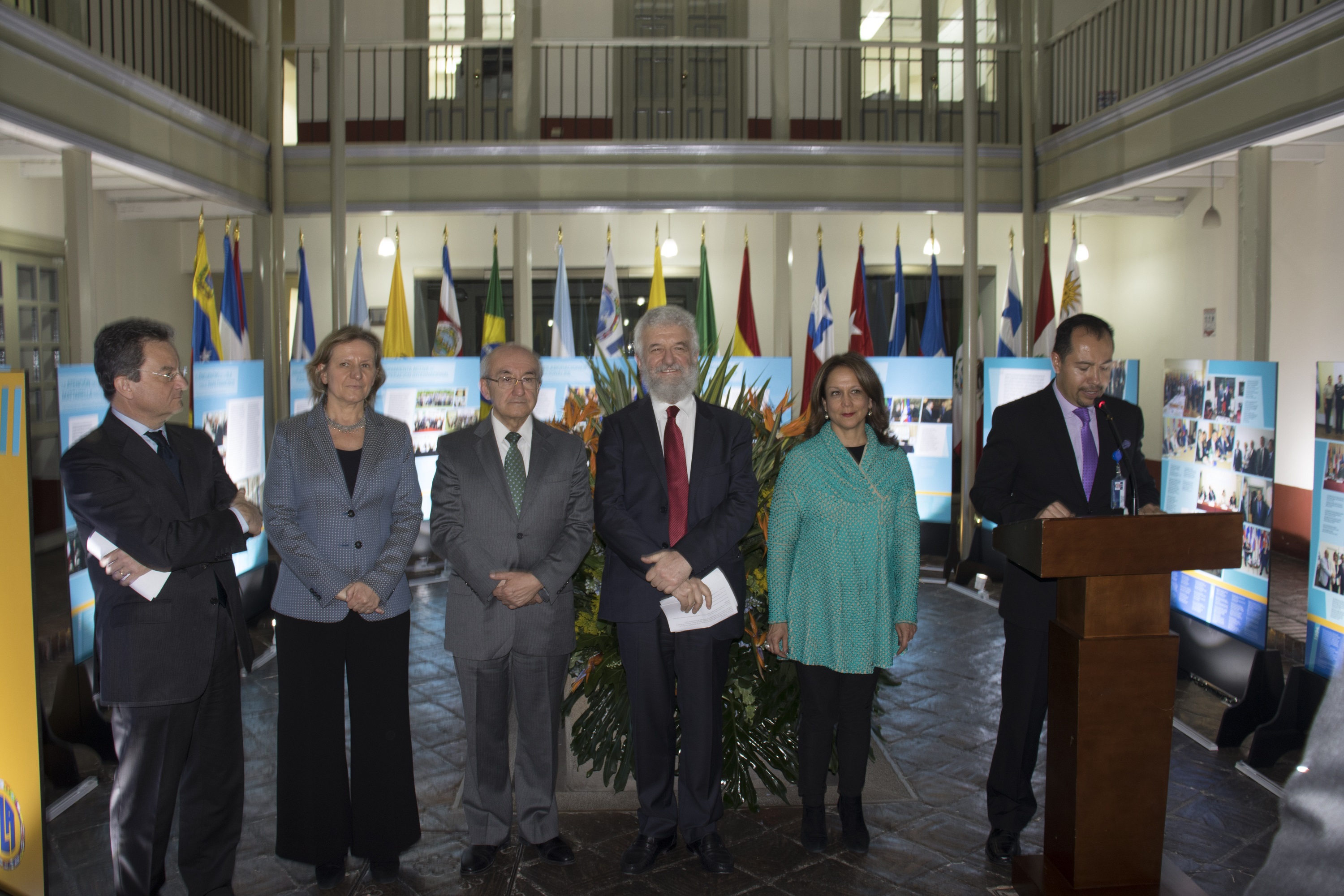 Academia Diplomática inauguró exposición sobre la historia de la Organización Internacional Ítalo-Latinoamericana
