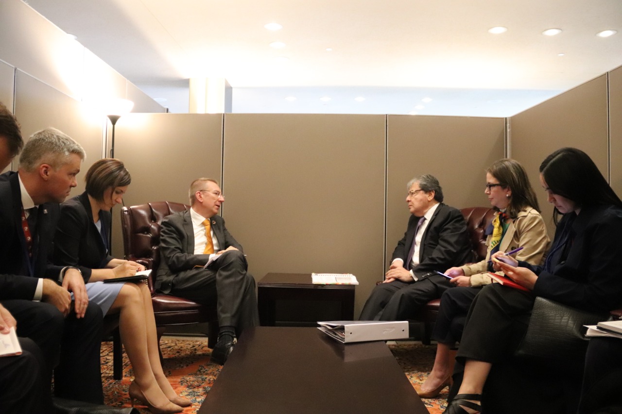 Cancilleres de Colombia y Letonia sostuvieron reunión bilateral en el marco de la Asamblea General de las Naciones Unidas