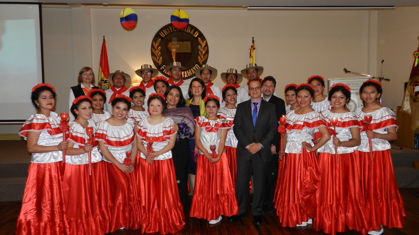 Embajada de Colombia en Bolivia llevó a cabo semana cultural en la Universidad Unifranz 