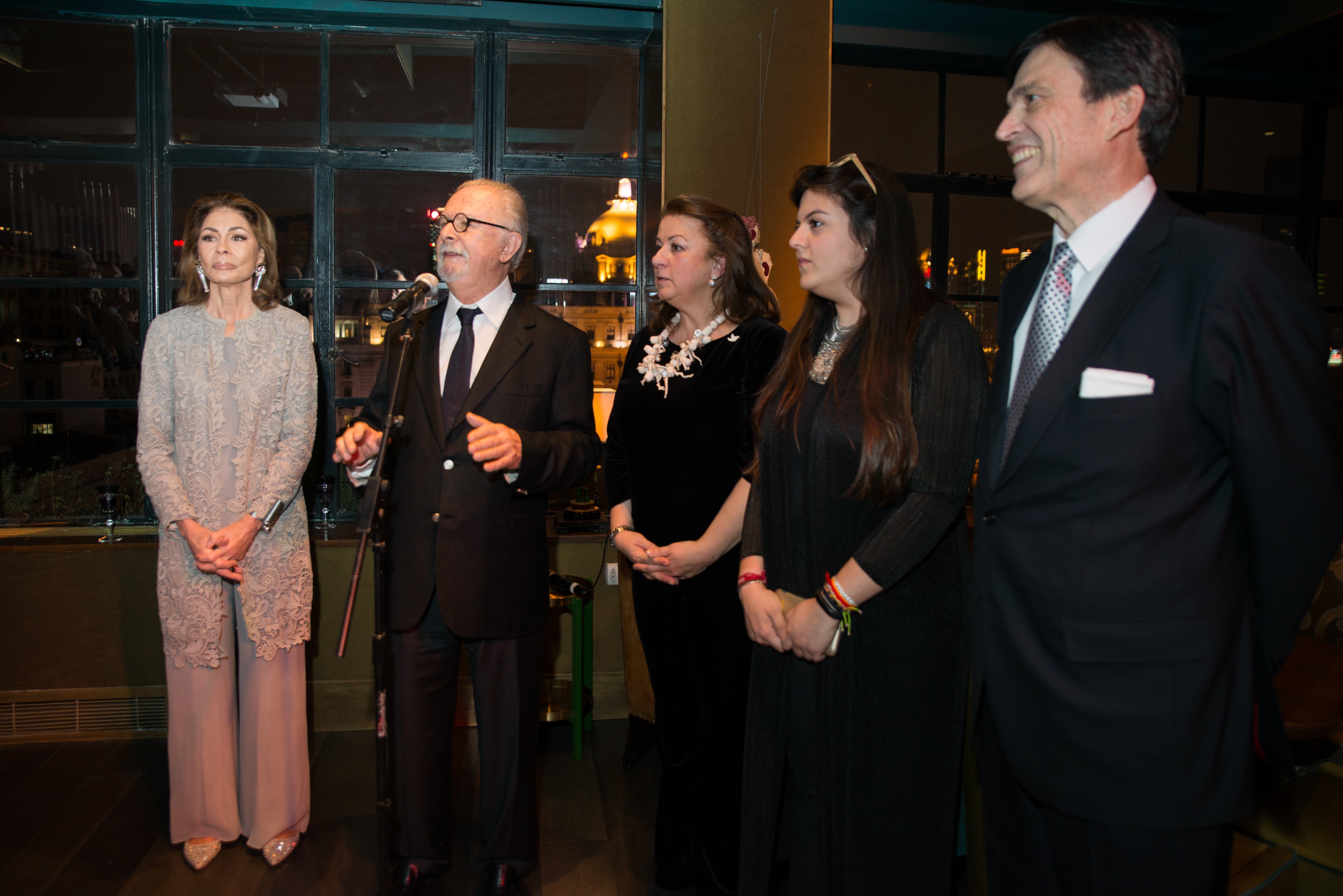 Colombia celebra la inauguración de la exhibición del maestro Fernando Botero en el Museo de Arte de China en Shanghái