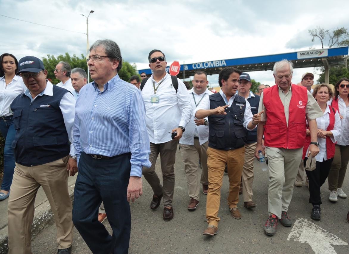  Cúcuta (oct.19/19) Desde Cúcuta, en donde hizo un recorrido acompañado del Ministro Holmes Trujillo, el Canciller español, Josep Borrell, anunció que su Gobierno contribuirá con 50 millones de euros en los próximos tres años para atender la crisis migratoria que se vive en la región a causa del éxodo de venezolanos.  