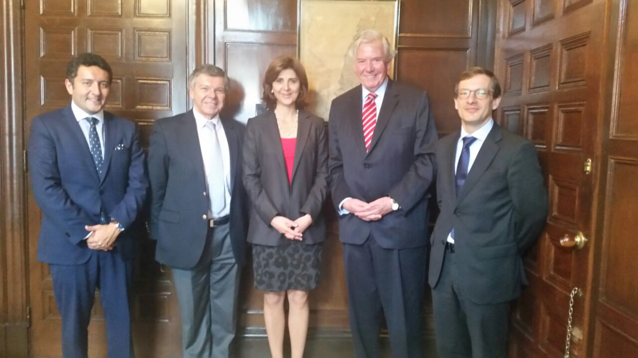 La Canciller María Ángela Holguín recibió en Colombia al señor Hermann Von Mühlenbrock Soto,  Presidente de la Sociedad de Fomento Fabril SOFOFA, la principal Federación Gremial de Chile
