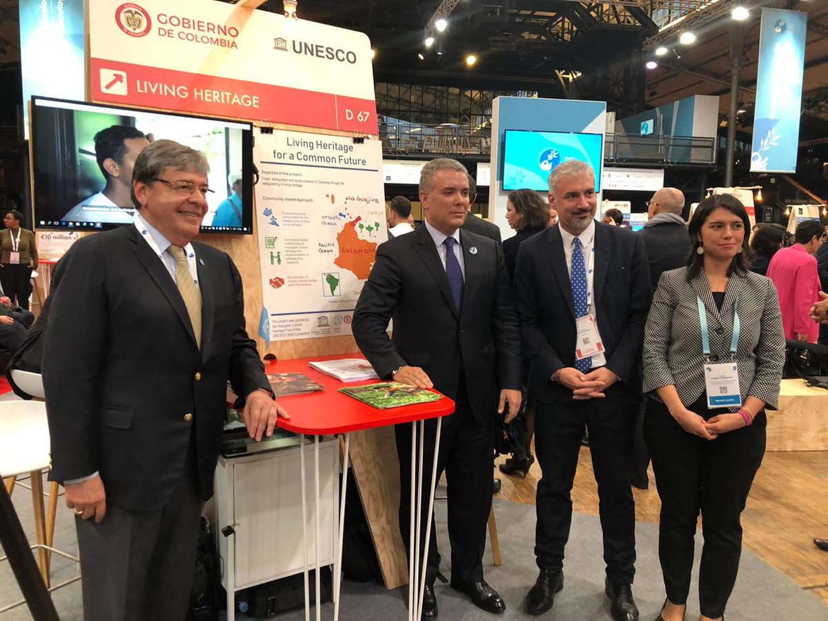 Canciller Trujillo acompañó al Presidente Duque a visitar stand del proyecto ‘Patrimonio Cultural Inmaterial para la Integración y la Convivencia’ en el pabellón de la Unesco