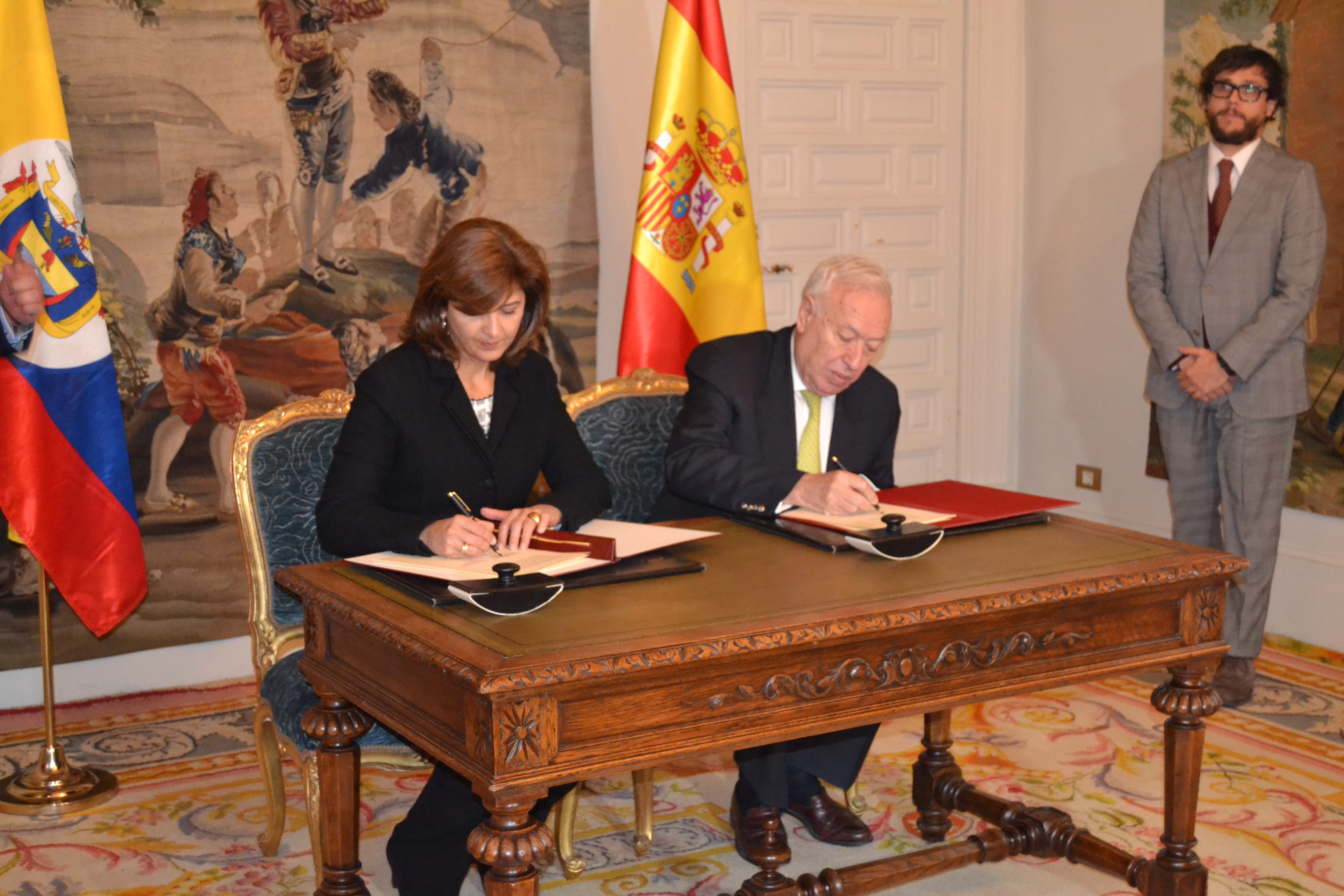 alt Cancilleres de Colombia y España aprobaron el Marco de Asociación País 2015 - 2019, para la cooperación entre ambos países