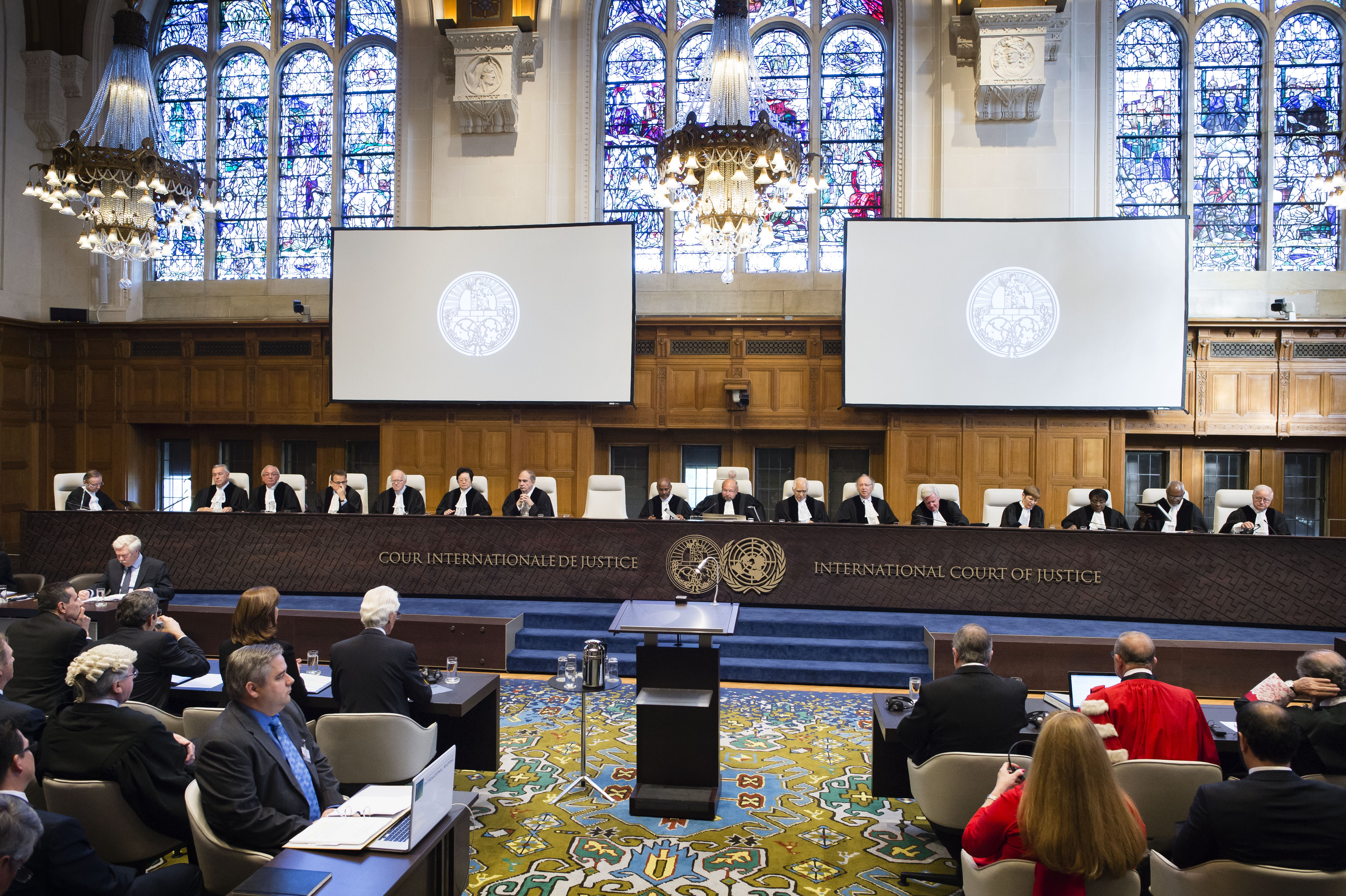 Canciller María Ángela Holguín asistió al inicio de las audiencias orales ante la CIJ
