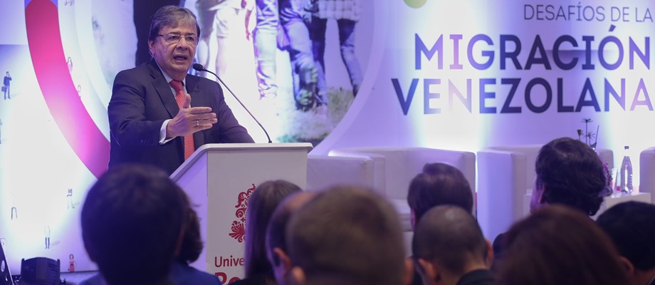 El Canciller Trujillo explicó el manejo de la crisis migratoria en los niveles nacional, regional y multilateral en el foro Desafíos de la migración venezolana