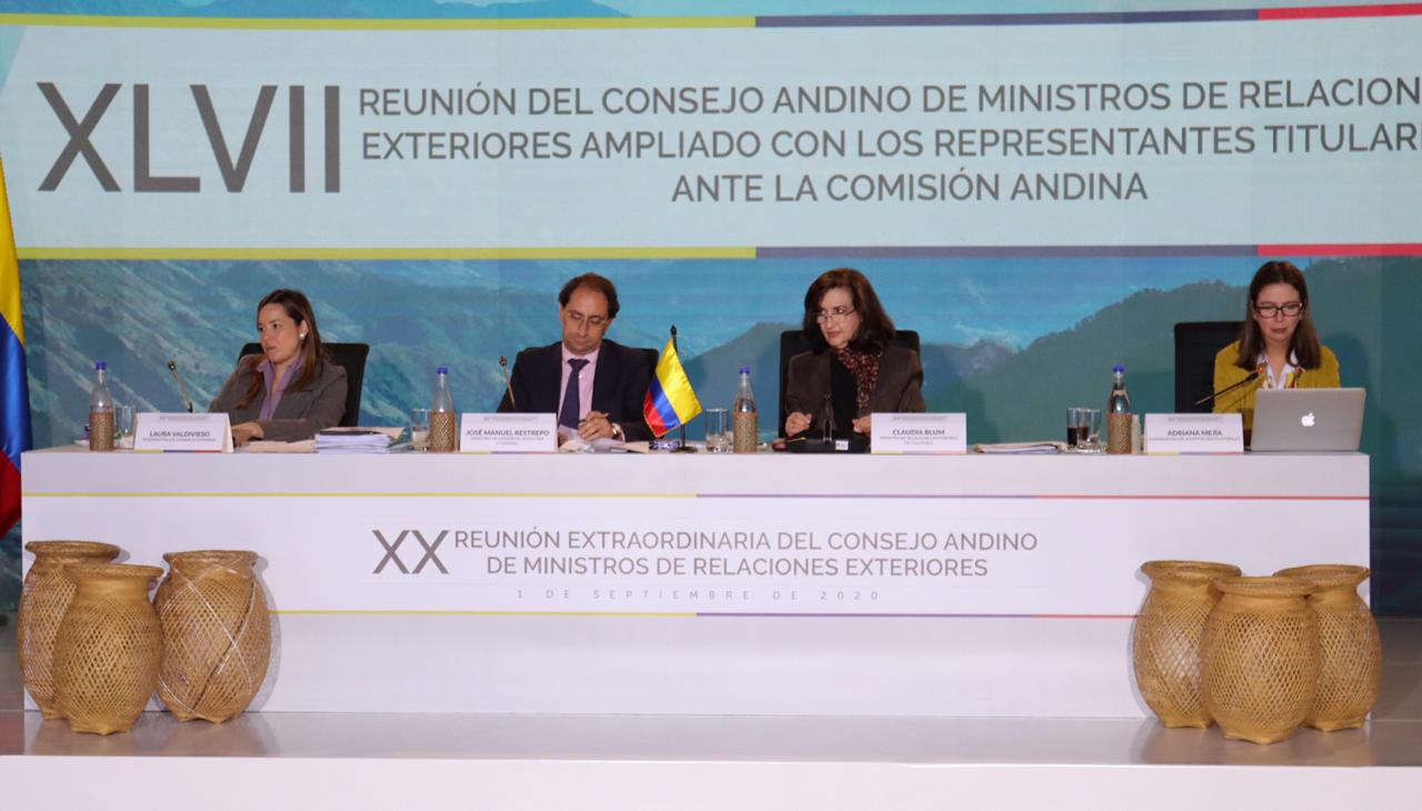 Canciller Claudia Blum y el Ministro de Comercio, José Manuel Restrepo, presidieron la XLVII Reunión Ampliada del Consejo Andino de Ministros de Relaciones Exteriores con Representantes de la Comisión Andina