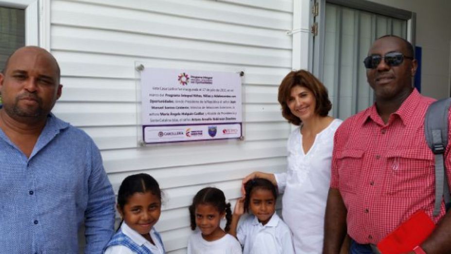 Canciller Holguín inauguró casa lúdica en Providencia