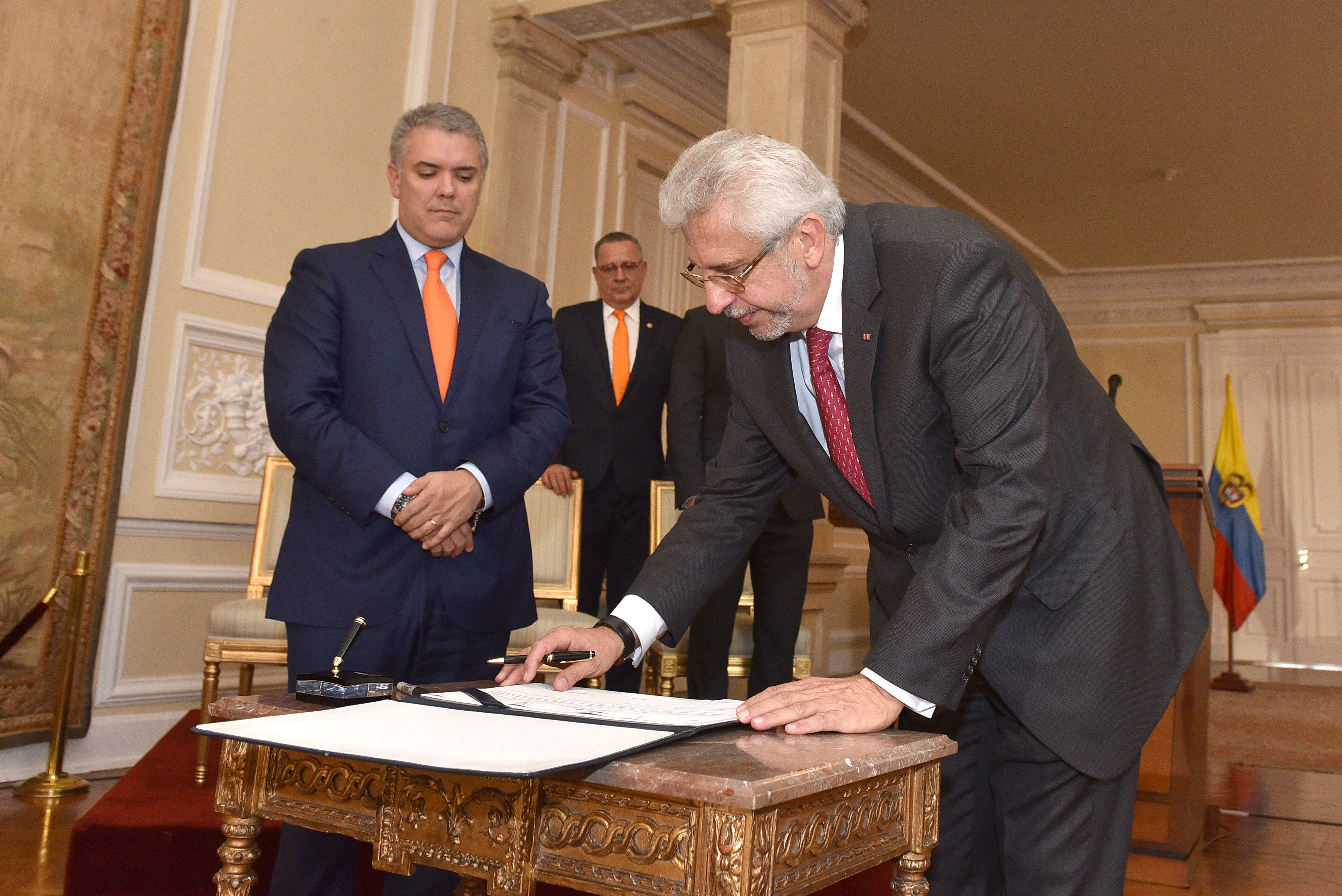 Presidente Iván Duque posesionó a Hans Peter Knudsen como nuevo Embajadoren Alemania  