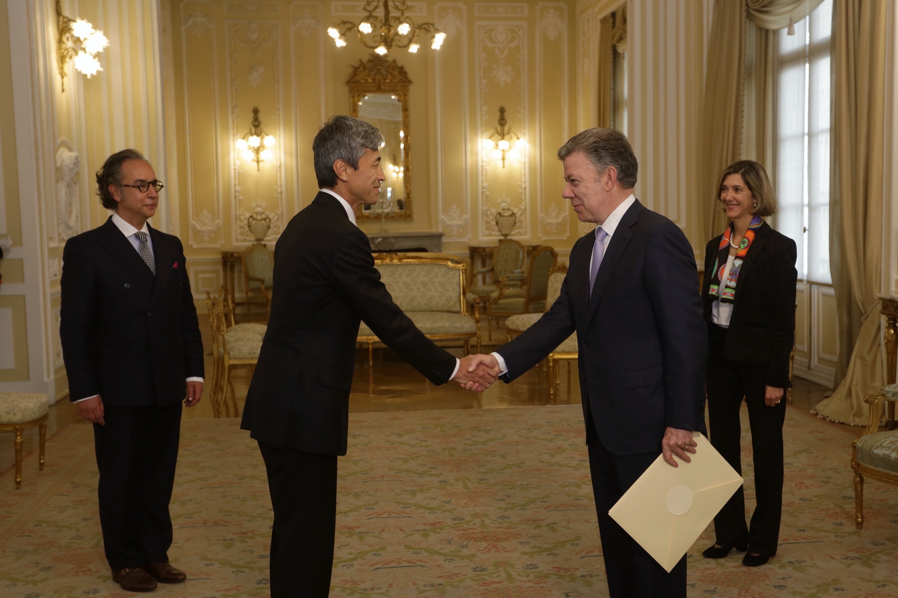 Embajador de Japón, Keiichiro Morishita, presentó cartas credenciales ante el Presidente Santos y la Viceministra Patti Londoño