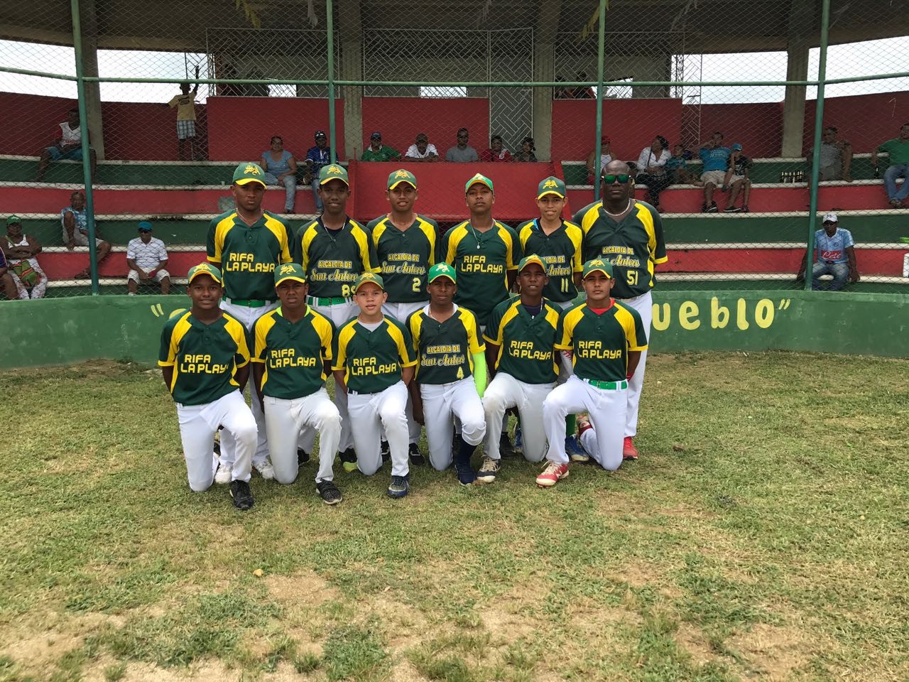 Trece jóvenes de San Antero participarán en intercambio deportivo en Estados Unidos en el marco de la iniciativa Diplomacia 