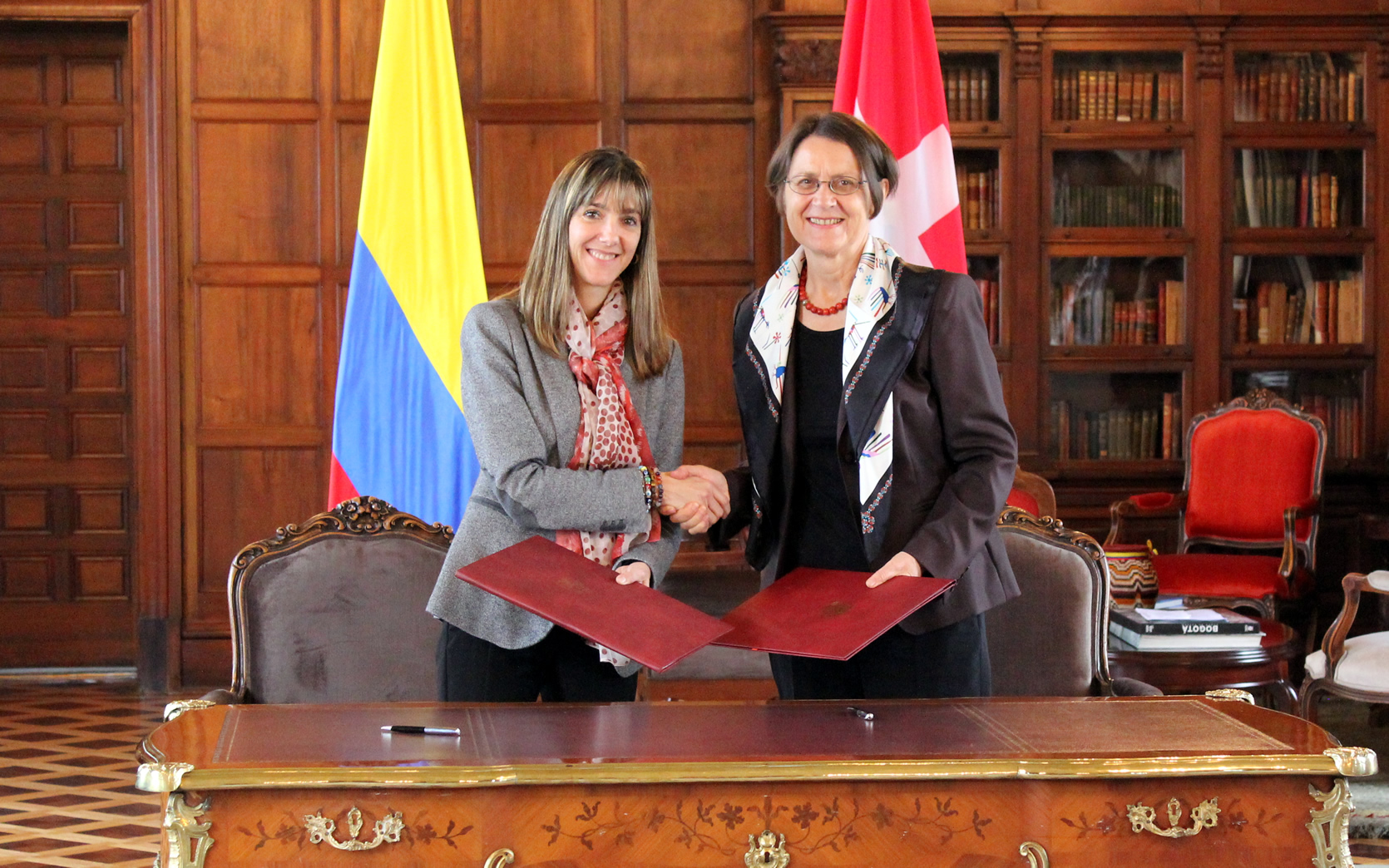 Colombia y Suiza revisaron el estado de las relaciones bilaterales