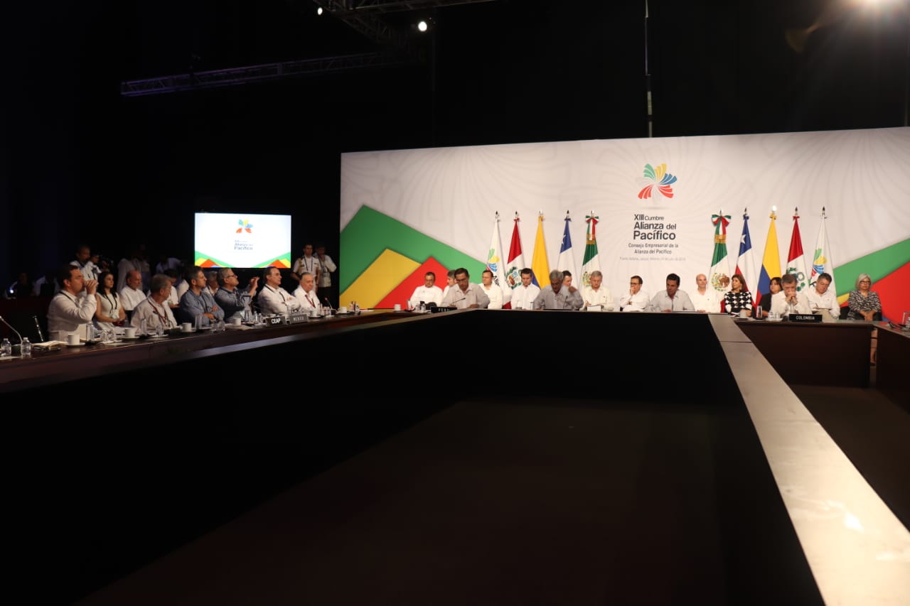 Canciller Holguín participó en el encuentro de los jefes de Estado de la Alianza del Pacífico con el Consejo Empresarial