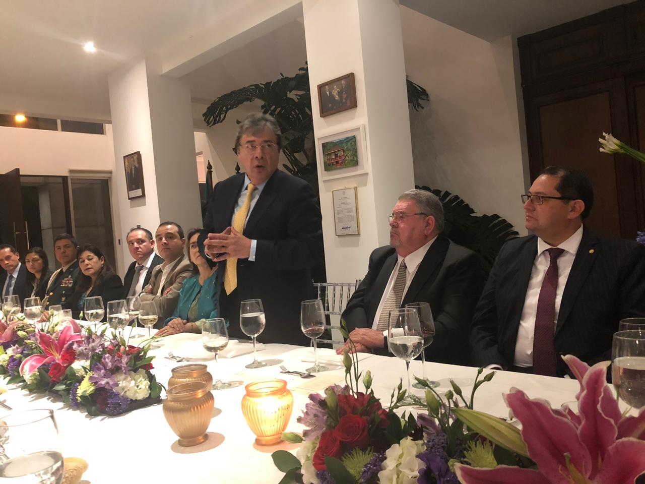 Canciller Carlos Holmes Trujillo dialogó con empresarios del sector energético 