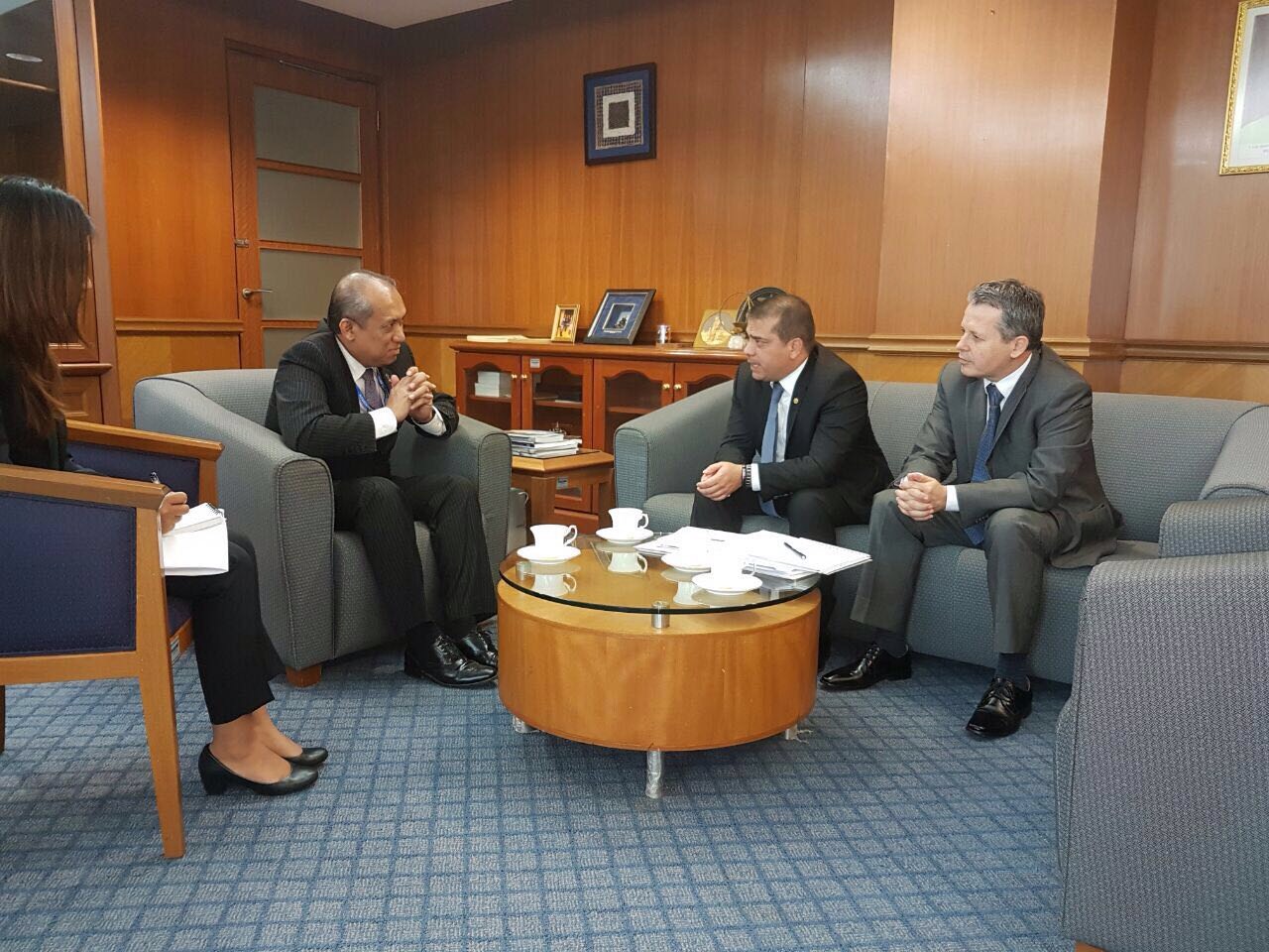 Agenda bilateral, inversión y comercio principales temas de la visita a Malasia del Director de Asia, África y Oceanía de Cancillería