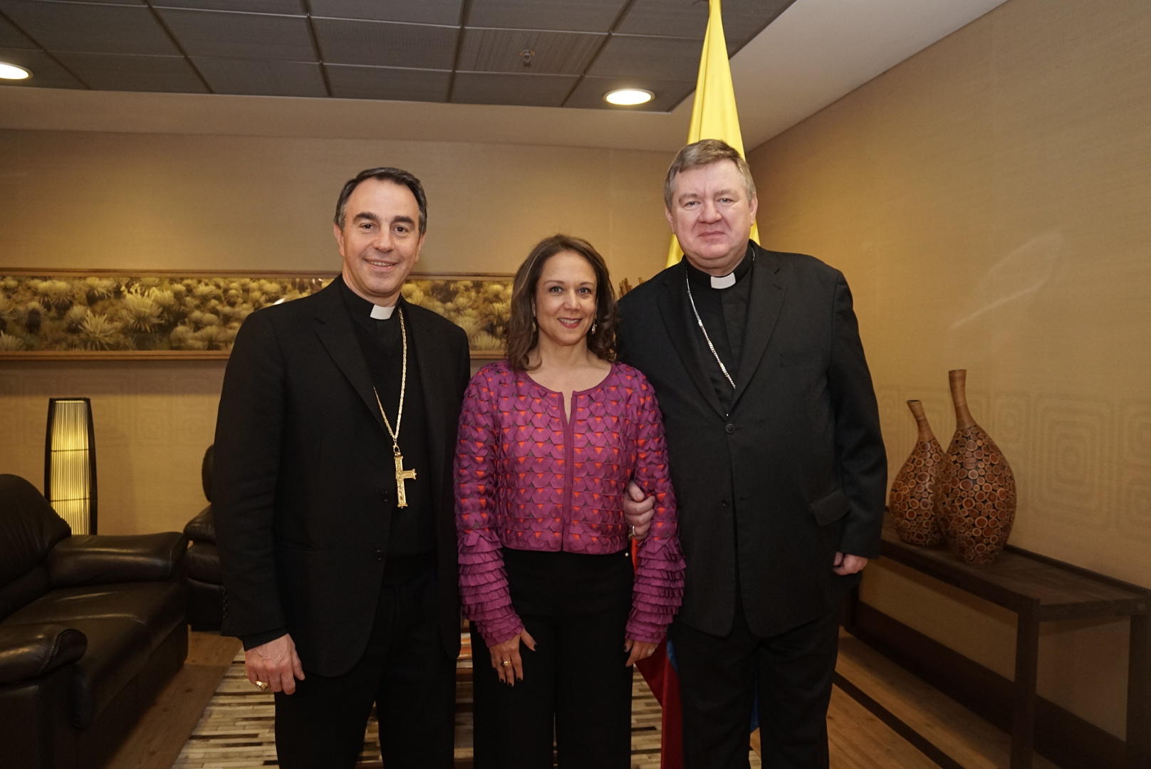 El Nuncio Apostólico llegó a Bogotá en representación de la Santa Sede para la posesión del nuevo Presidente de Colombia