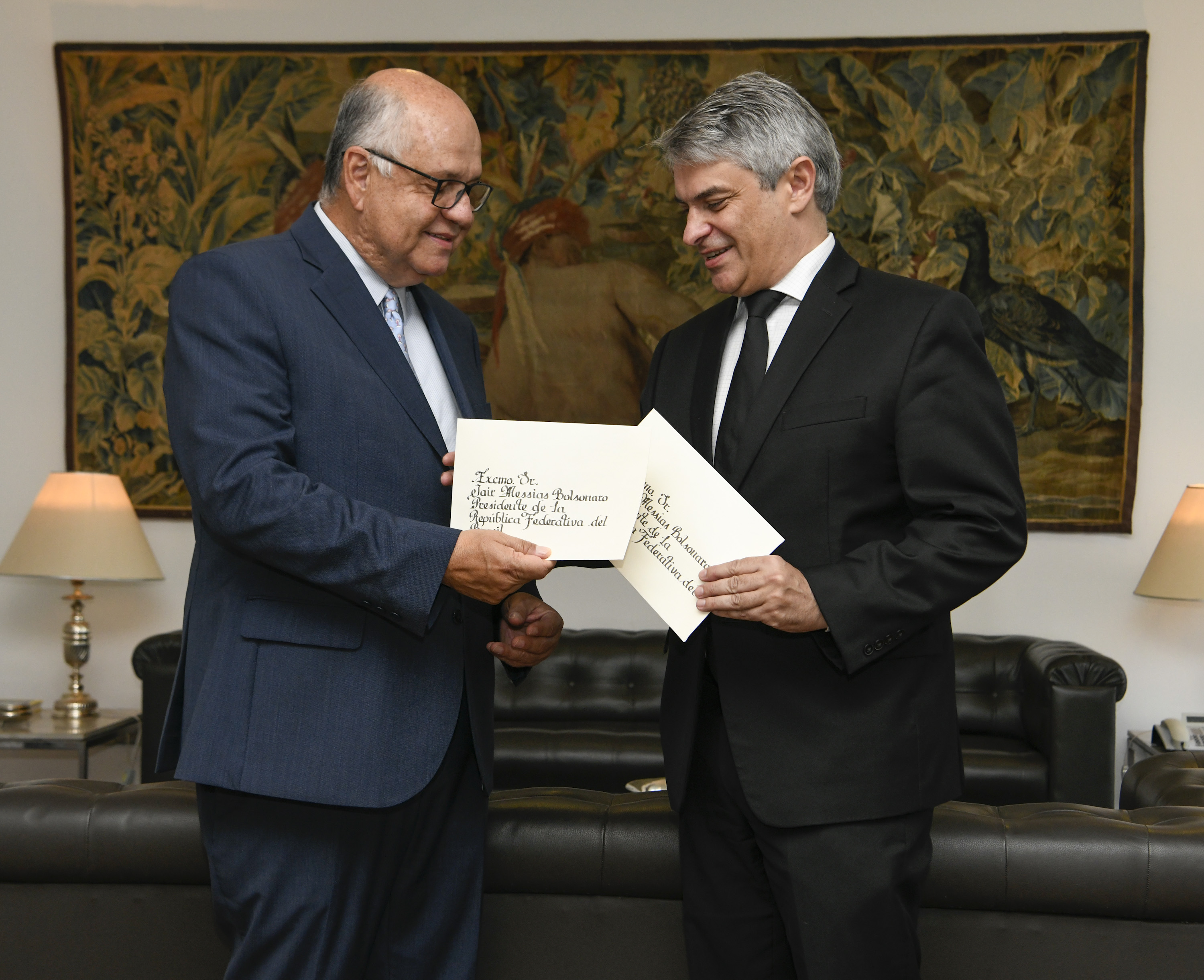 Embajador Darío Montoya Mejía presentó copia de las cartas credenciales al Secretario del Ministerio de Relaciones Exteriores del Brasil