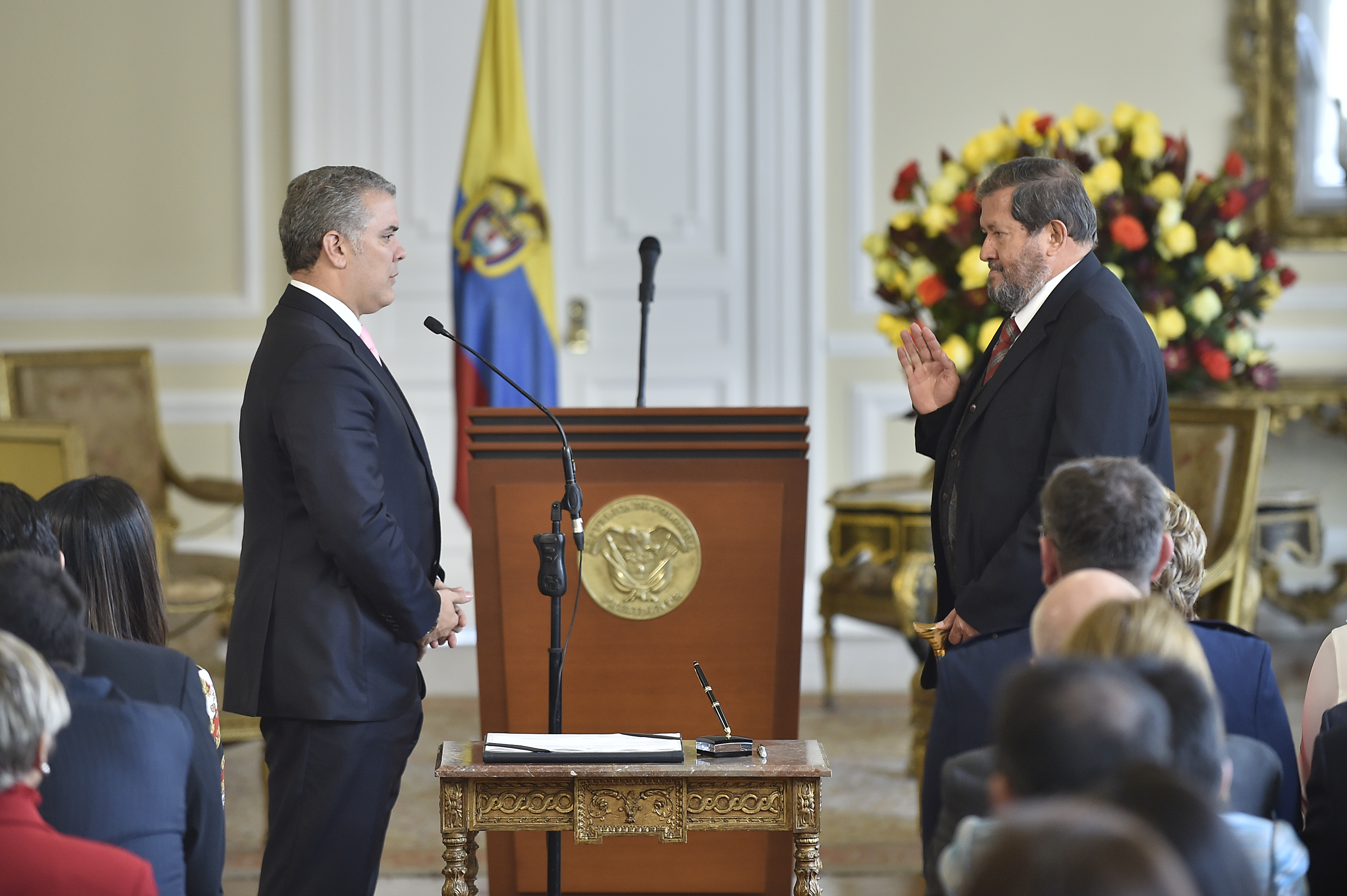 “Es un orgullo para mí como Presidente de los colombianos y para Colombia que usted ejerza esta responsabilidad”: Presidente Iván Duque a Angelino Garzón, nuevo Embajador en Costa Rica