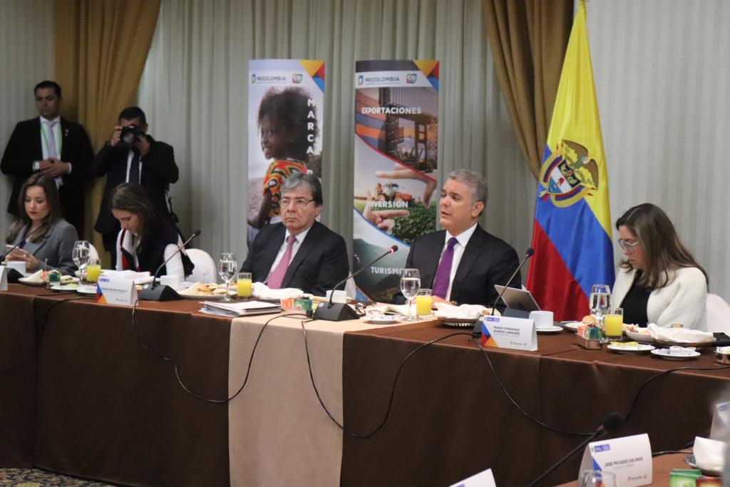 El Presidente Iván Duque sostuvo un desayuno de trabajo con empresarios colombianos y peruanos 