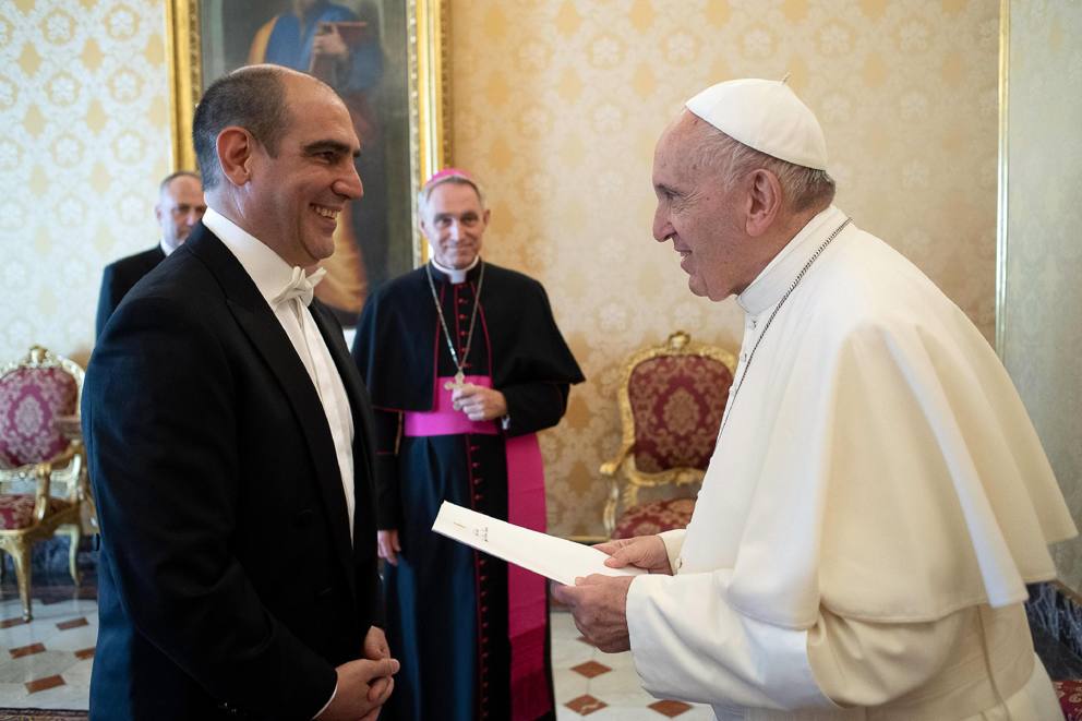 Embajador de Colombia Jorge Mario Eastman presentó credenciales ante Su Santidad el Papa Francisco