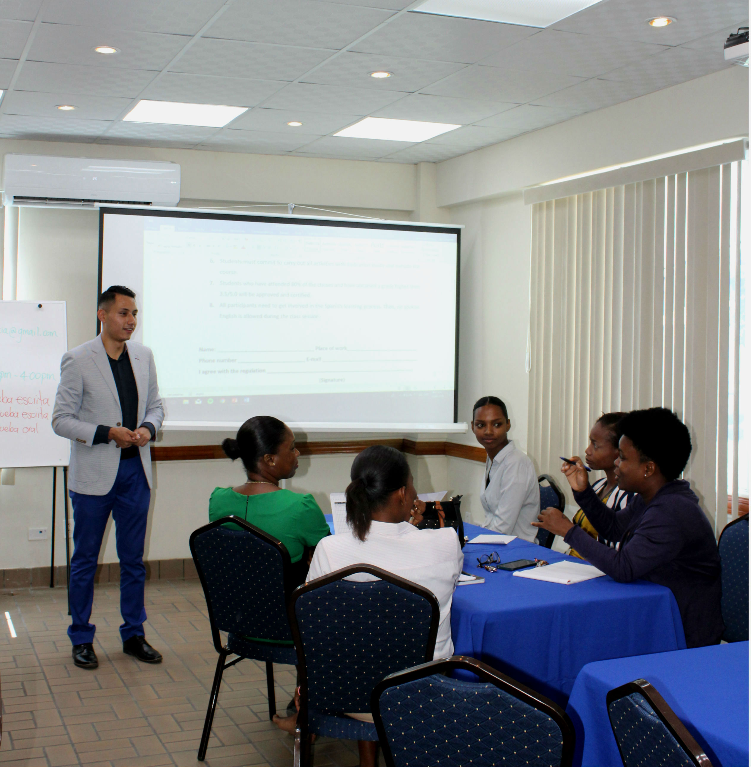 La cultura colombiana llega a Guyana a través de la enseñanza de español