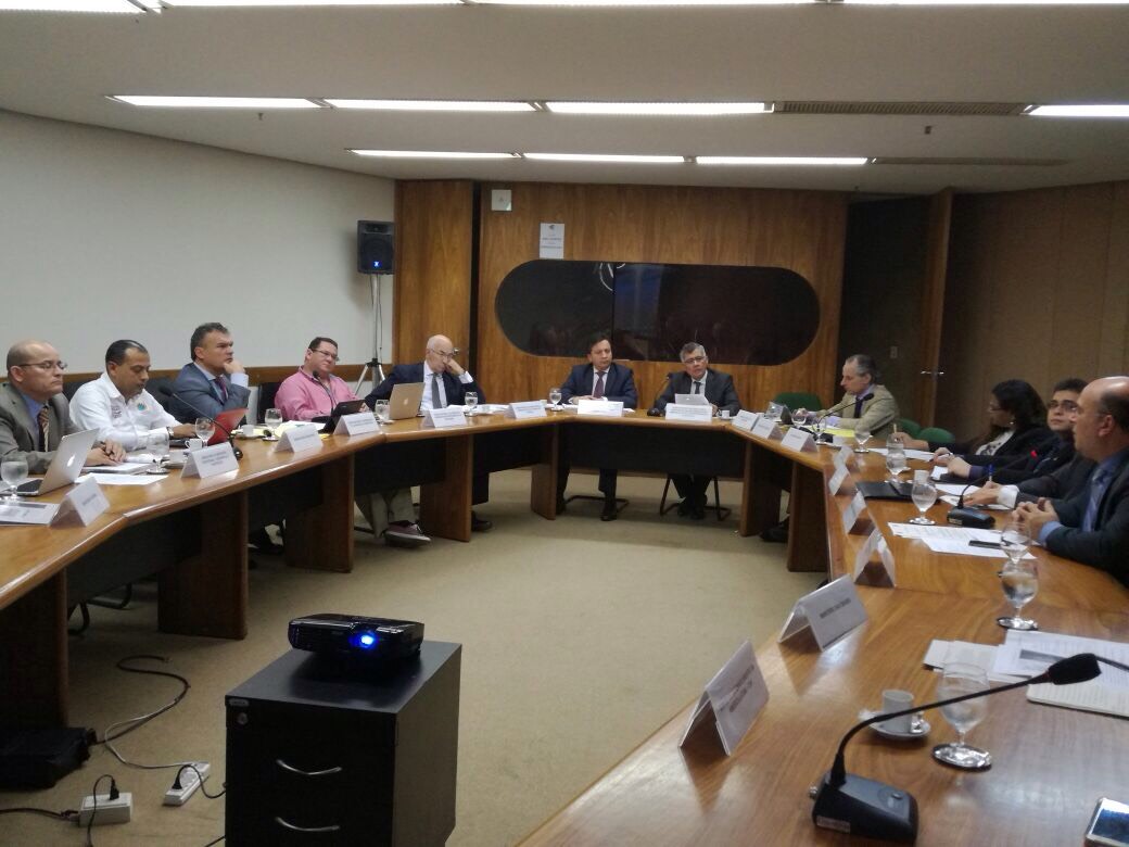 Con el objetivo de fortalecer las relaciones bilaterales en los ámbitos de la cooperación, la  integración y el desarrollo fronterizo, se realizó la XVIII Reunión de la Comisión de Vecindad e Integración Colombia-Brasil, en el Palacio de Itamaraty, en la ciudad de Brasilia. 